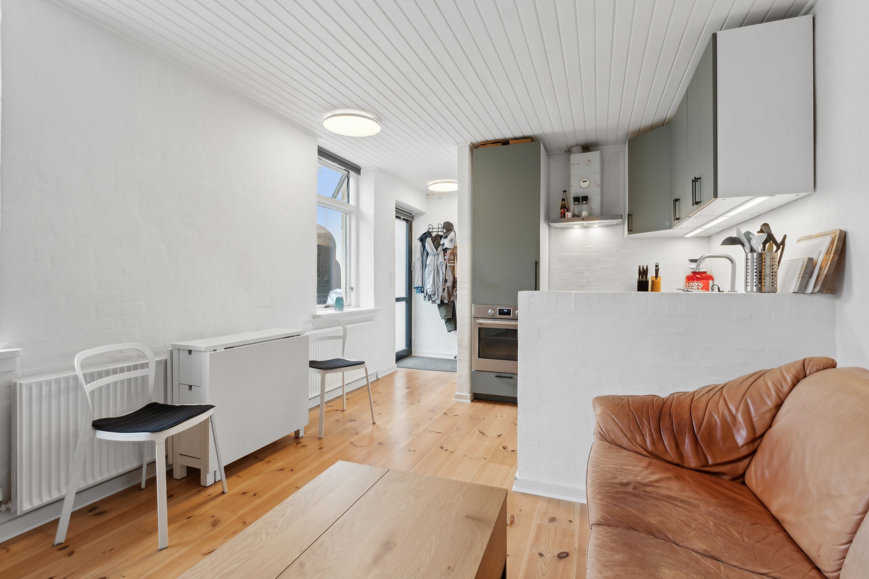 Fremhævet stue billede i fuldskærmstilstand. Billede af Lundevej 20C, 5700 Svendborg