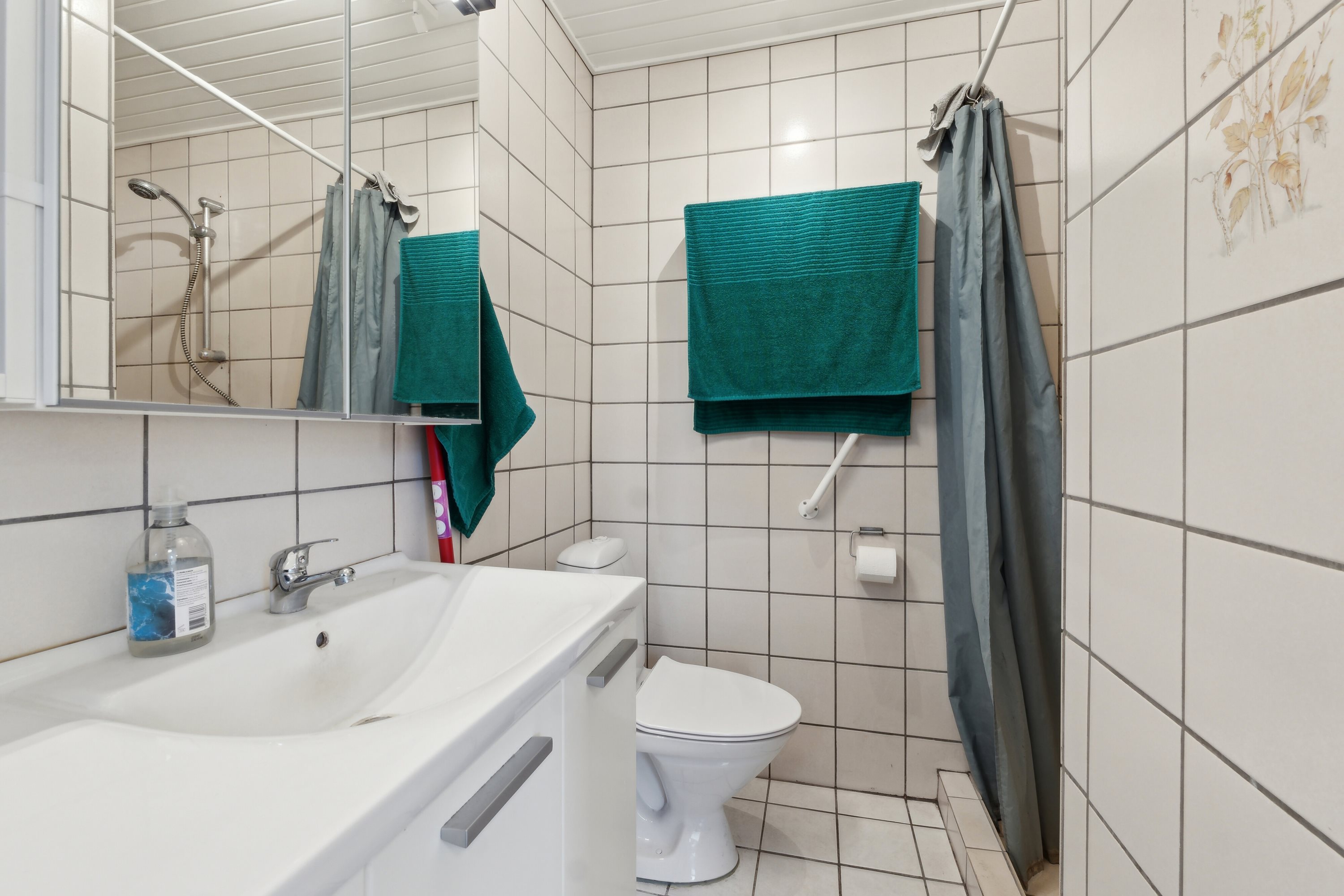 Fremhævet badeværelse billede i fuldskærmstilstand. Billede af Lundevej 20C, 5700 Svendborg