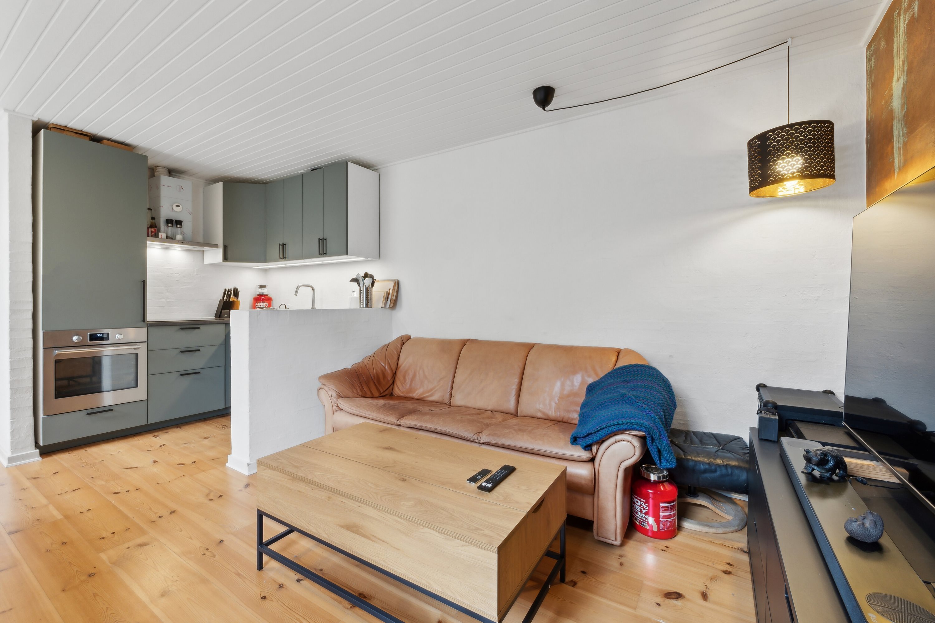 Fremhævet stue billede i fuldskærmstilstand. Billede af Lundevej 20C, 5700 Svendborg