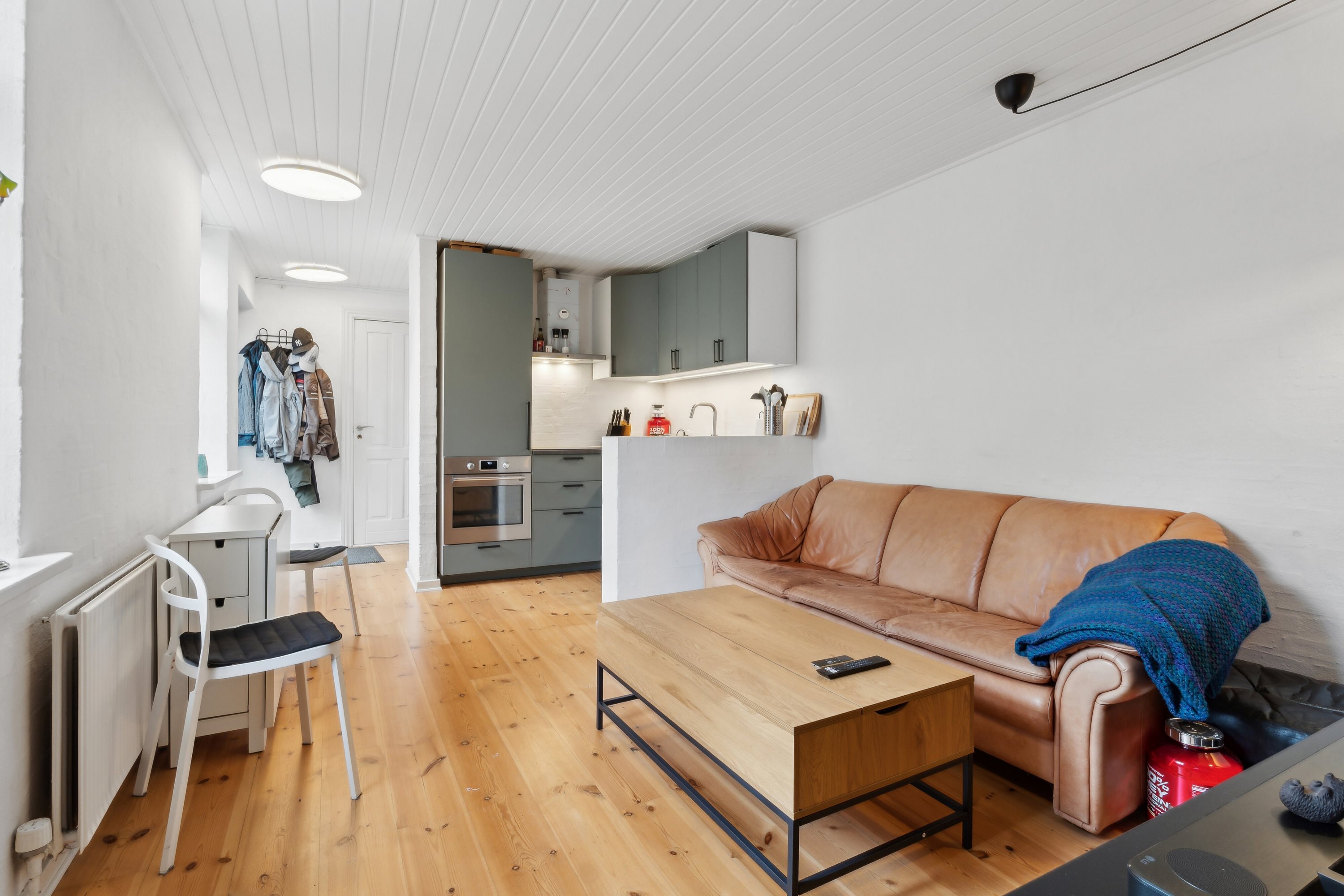 Fremhævet stue billede i fuldskærmstilstand. Billede af Lundevej 20C, 5700 Svendborg