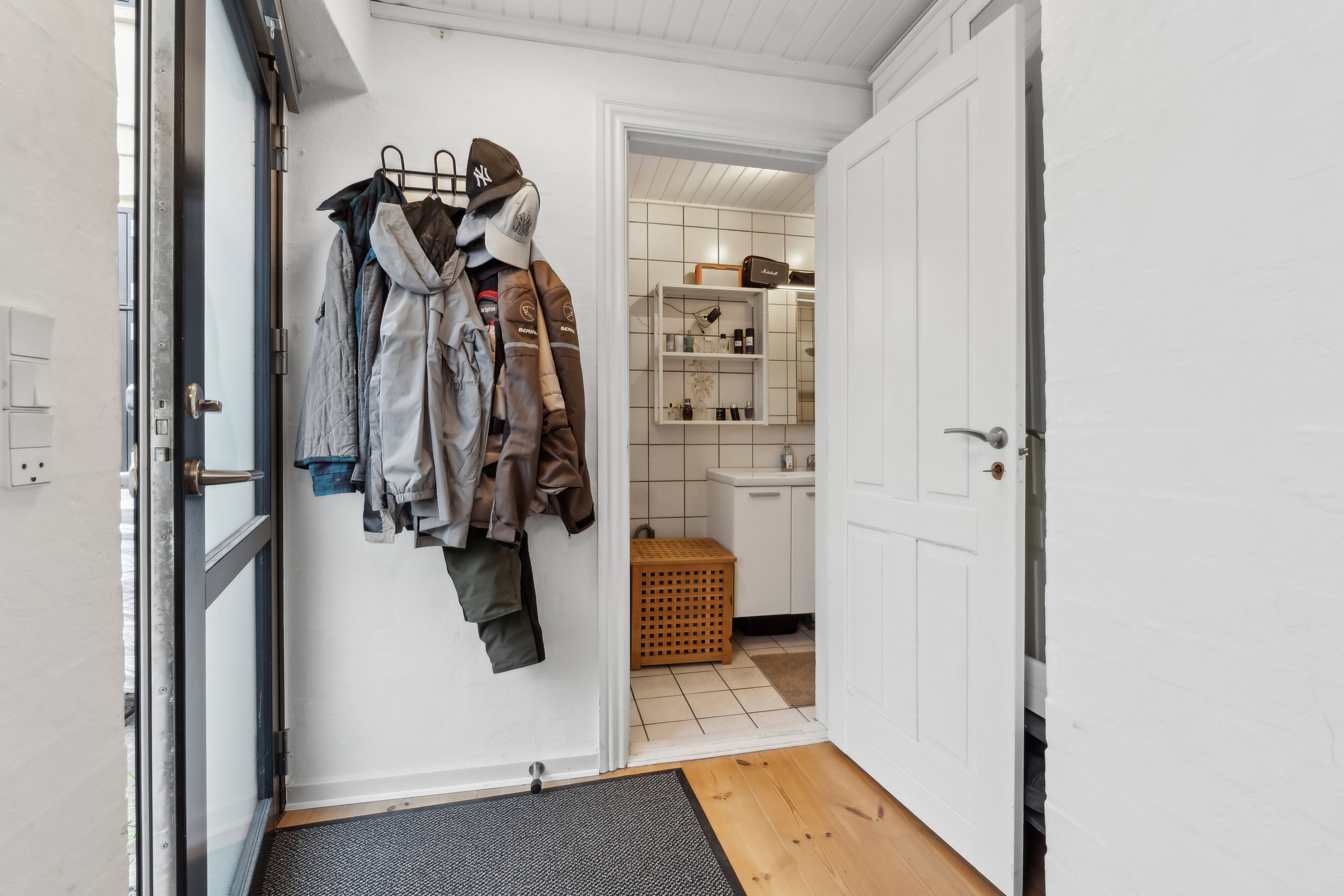 Fremhævet entré billede i fuldskærmstilstand. Billede af Lundevej 20C, 5700 Svendborg