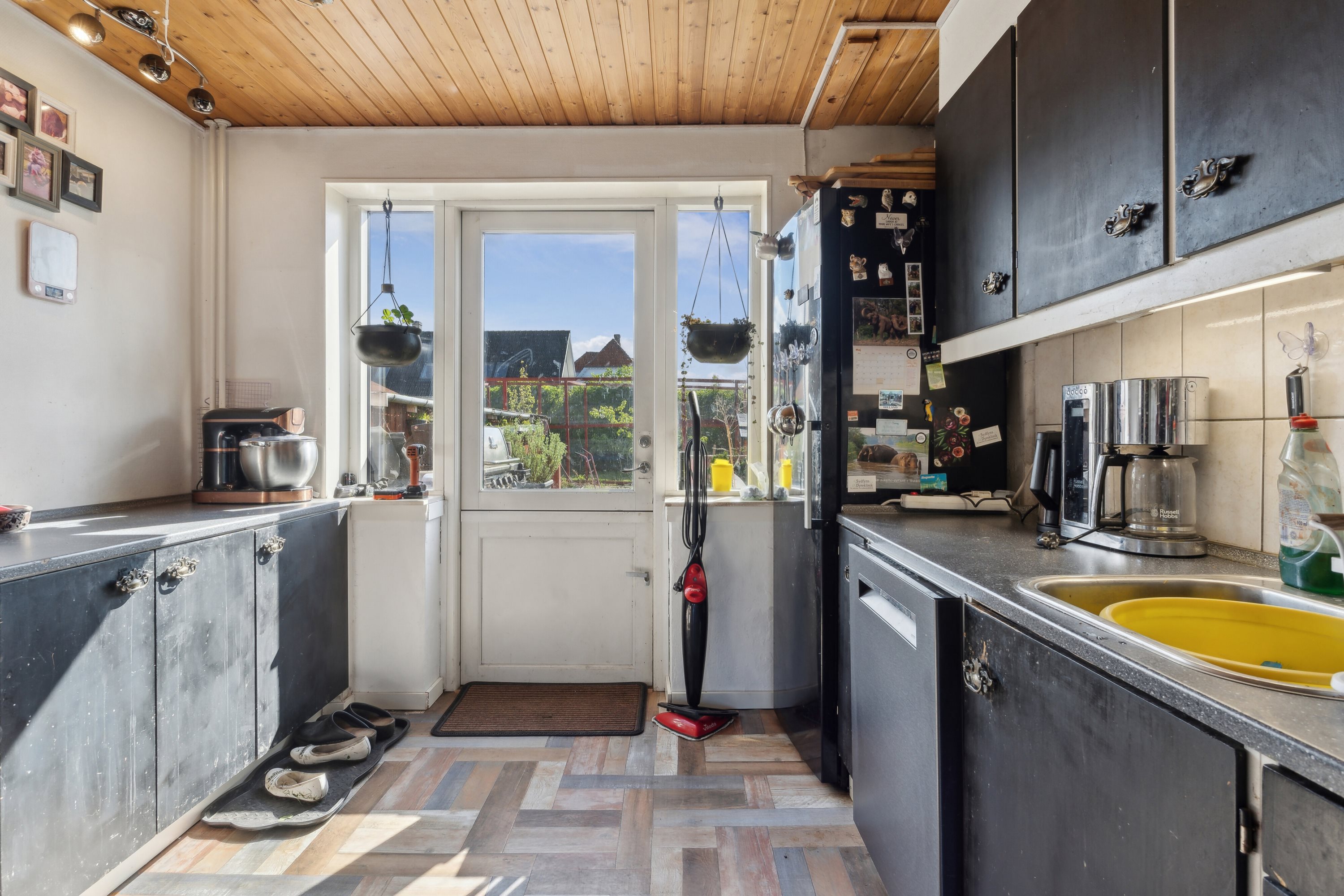 Fremhævet køkken billede i fuldskærmstilstand. Billede af Klokkervænget 3, Tåsinge, 5700 Svendborg