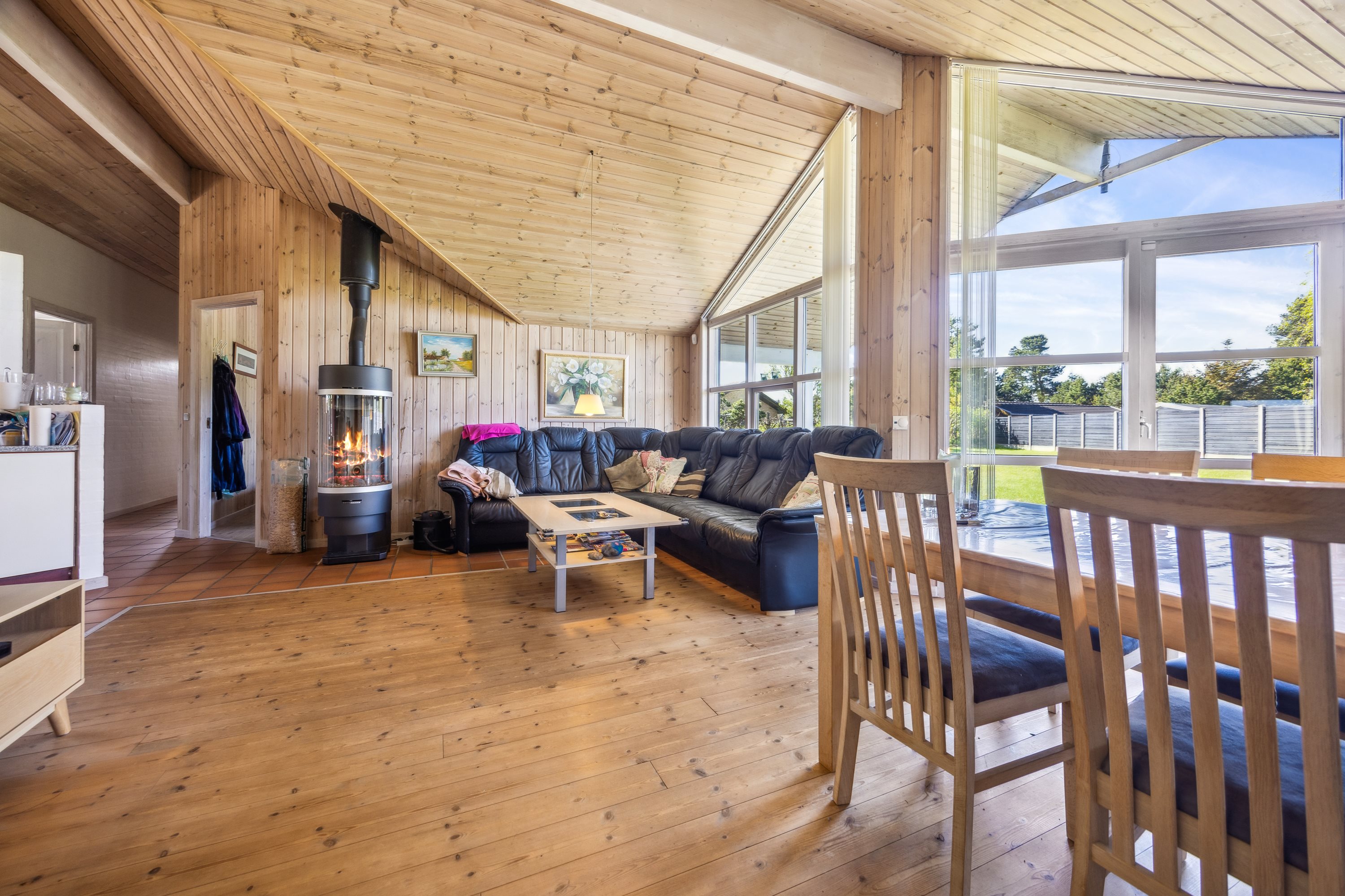 Fremhævet stue billede i fuldskærmstilstand. Billede af Junovej 7, Gl Bisnap, 9370 Hals