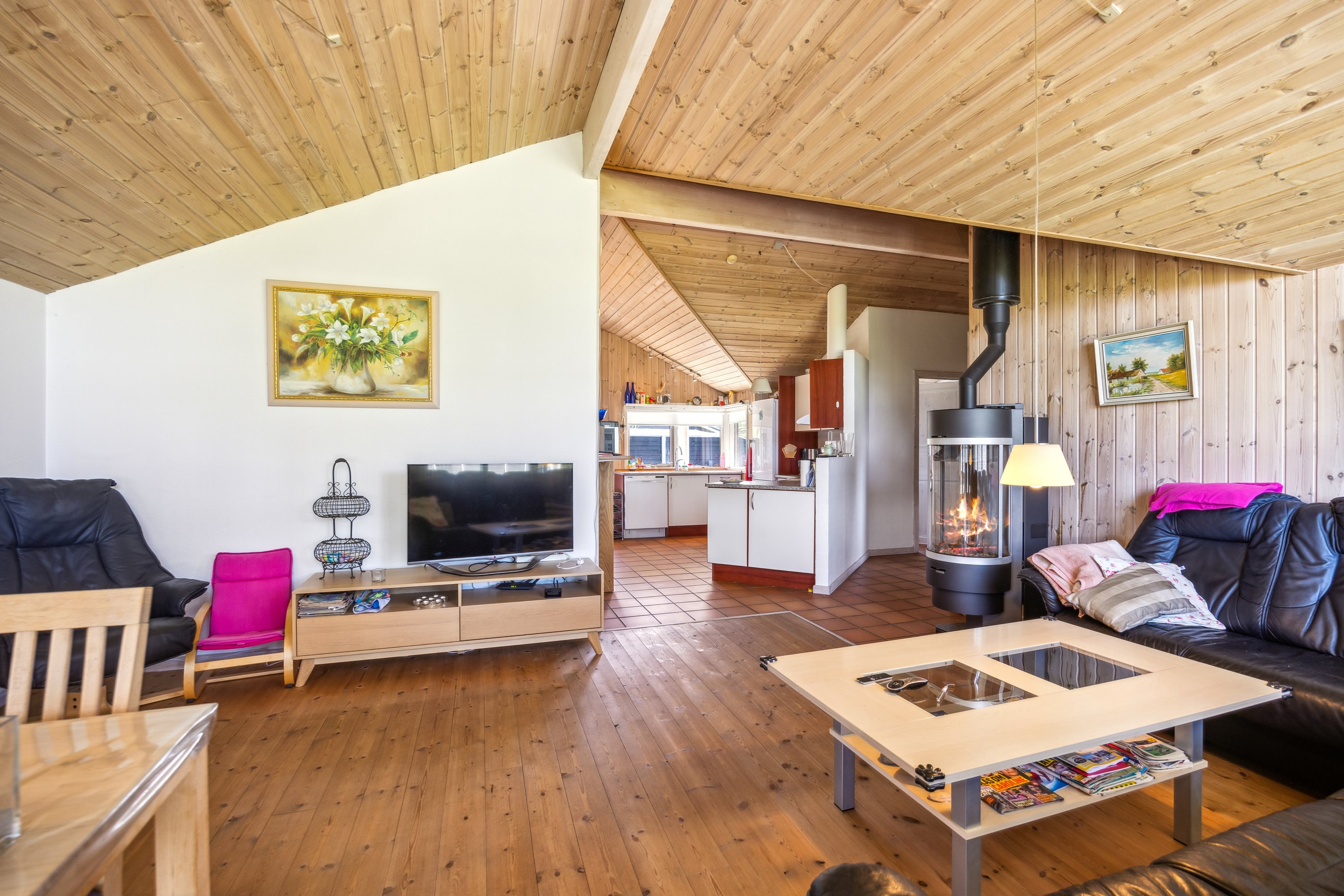 Fremhævet stue billede i fuldskærmstilstand. Billede af Junovej 7, Gl Bisnap, 9370 Hals