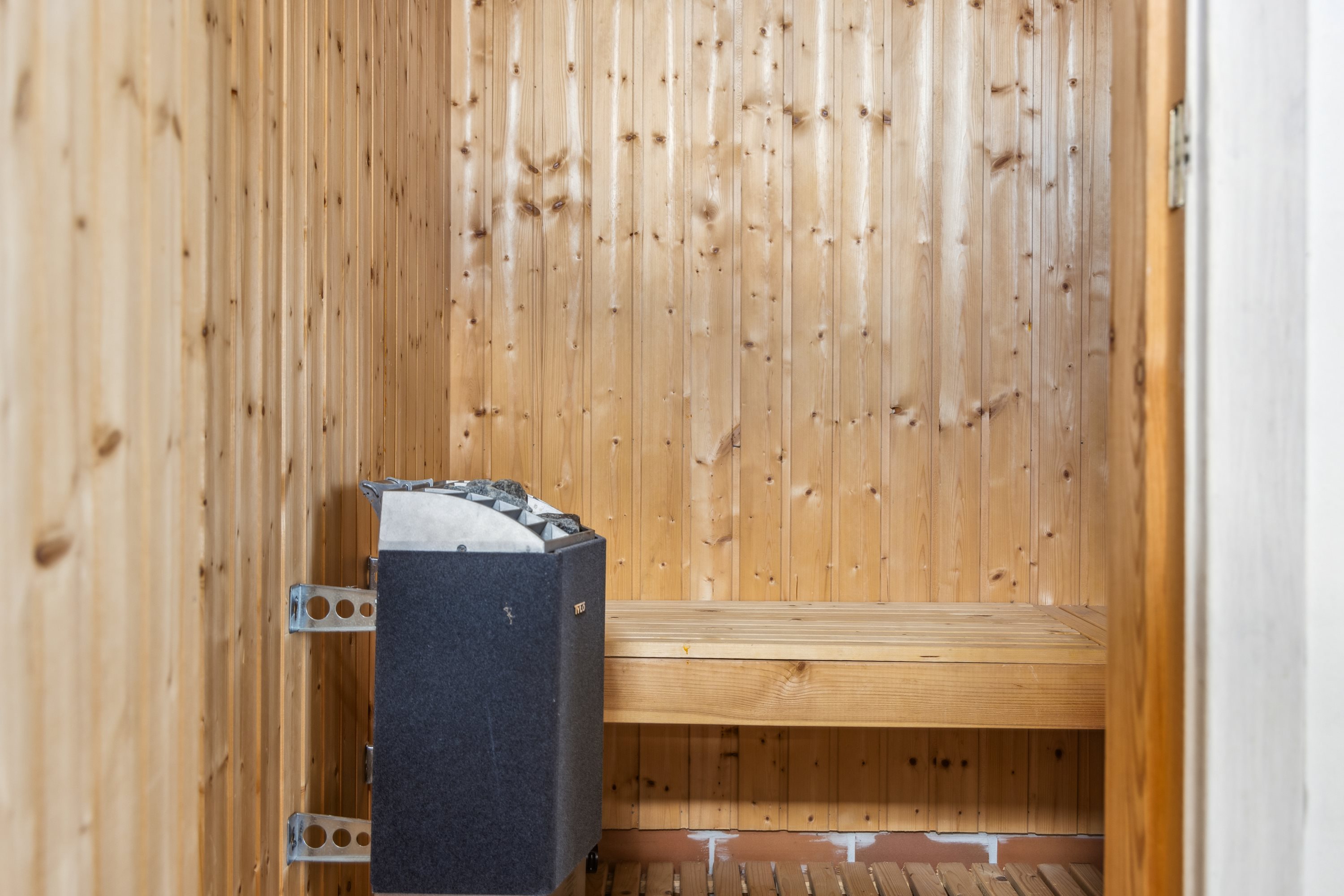 Fremhævet sauna billede i fuldskærmstilstand. Billede af Junovej 7, Gl Bisnap, 9370 Hals