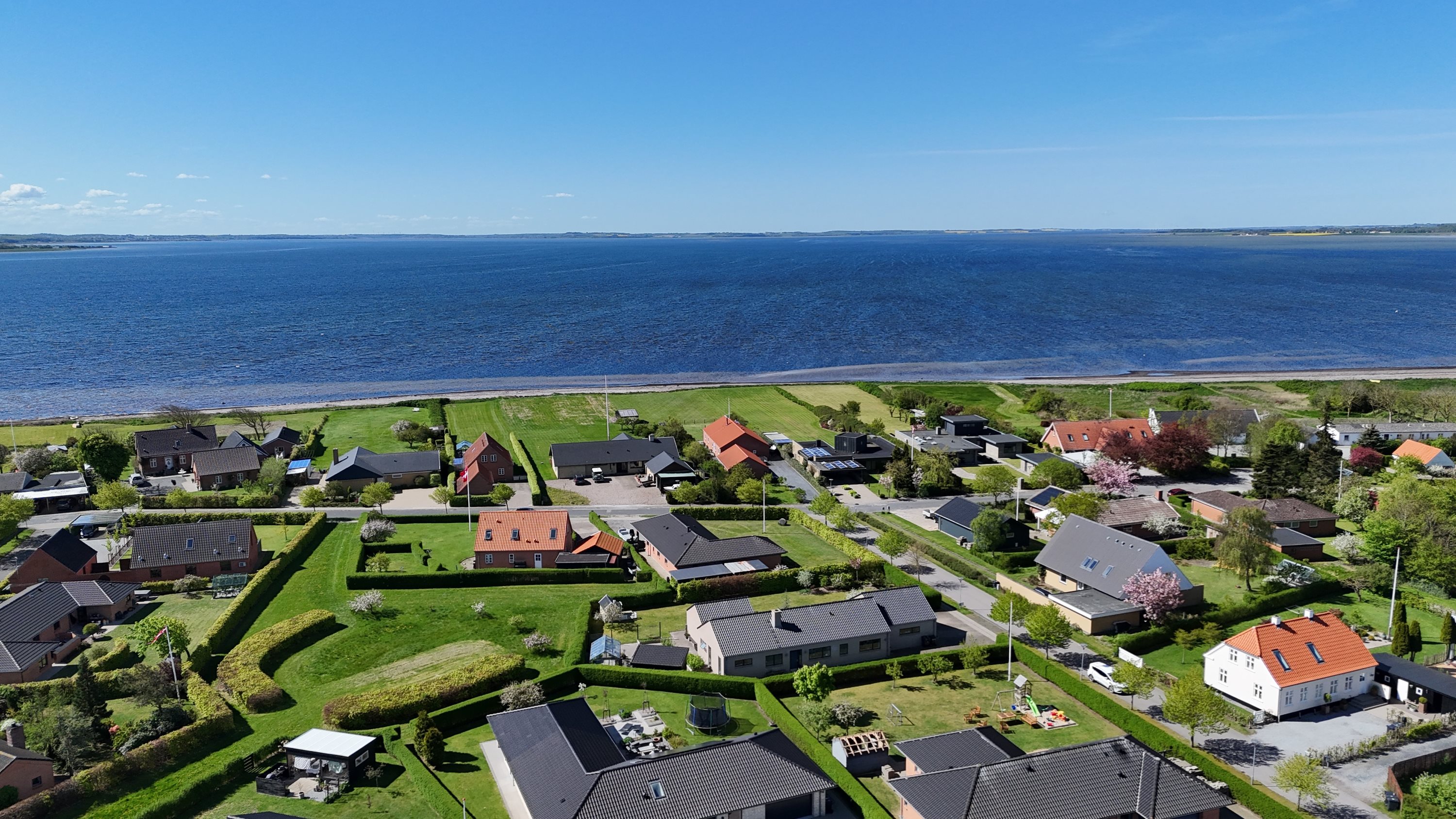 Fremhævet  billede i fuldskærmstilstand. Billede af Fjordbakken 13, Gjøl, 9440 Aabybro