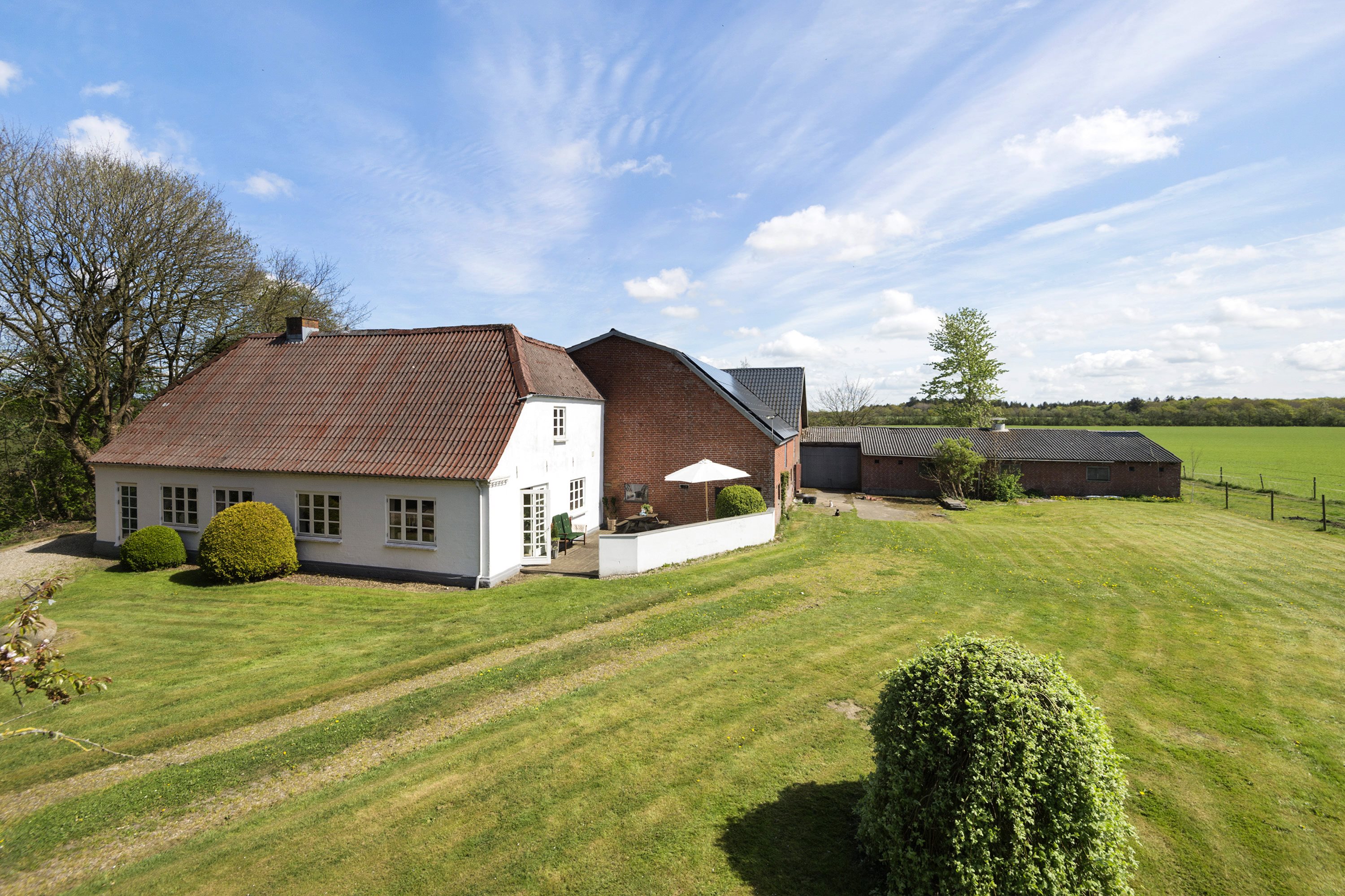 Fremhævet ejendommen billede i fuldskærmstilstand. Billede af Debelvej 120, 6855 Outrup