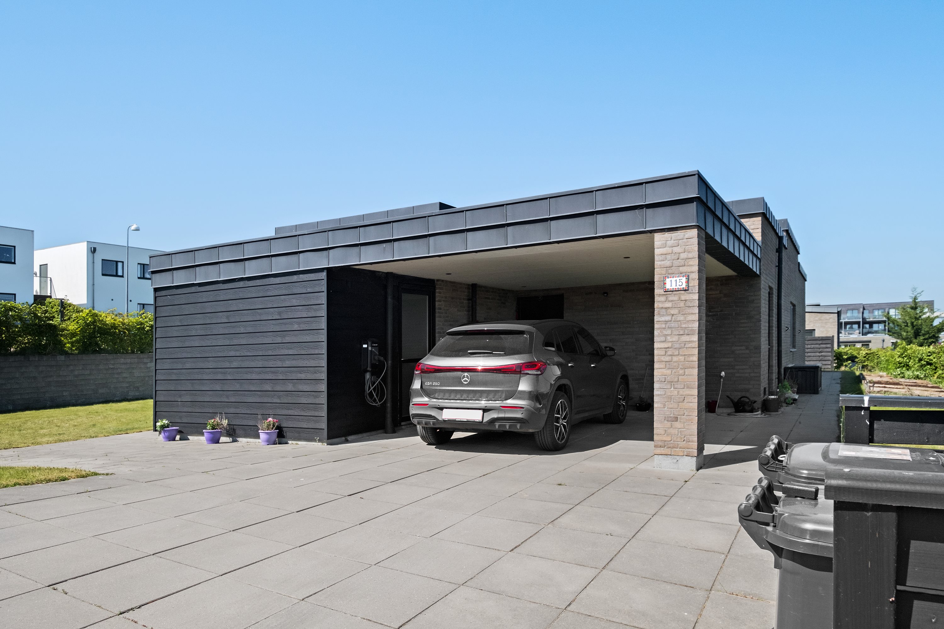 Fremhævet  billede i fuldskærmstilstand. Billede af Tinbergens Alle 115, 9260 Gistrup