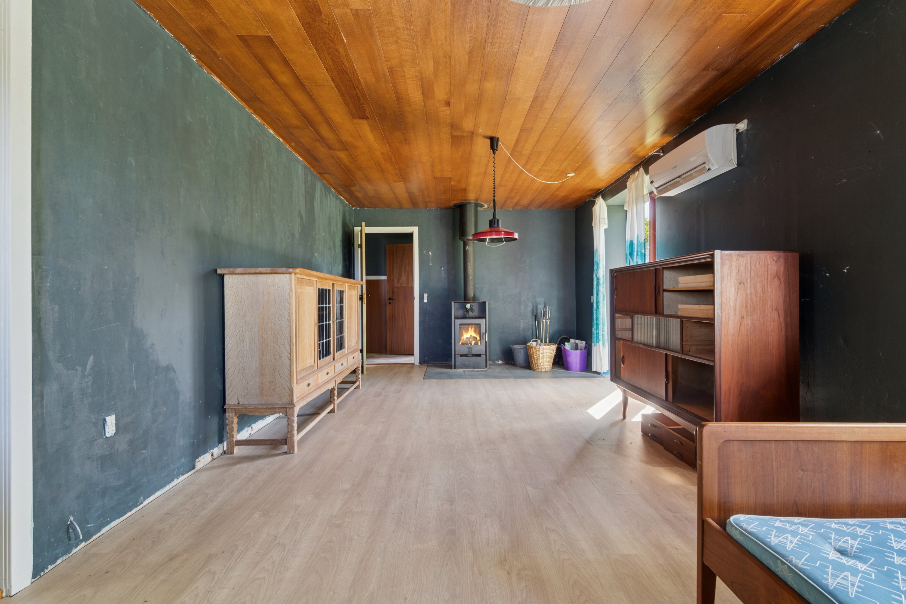 Fremhævet stue billede i fuldskærmstilstand. Billede af Kalkjærvej 7, Vesterby, 7770 Vestervig