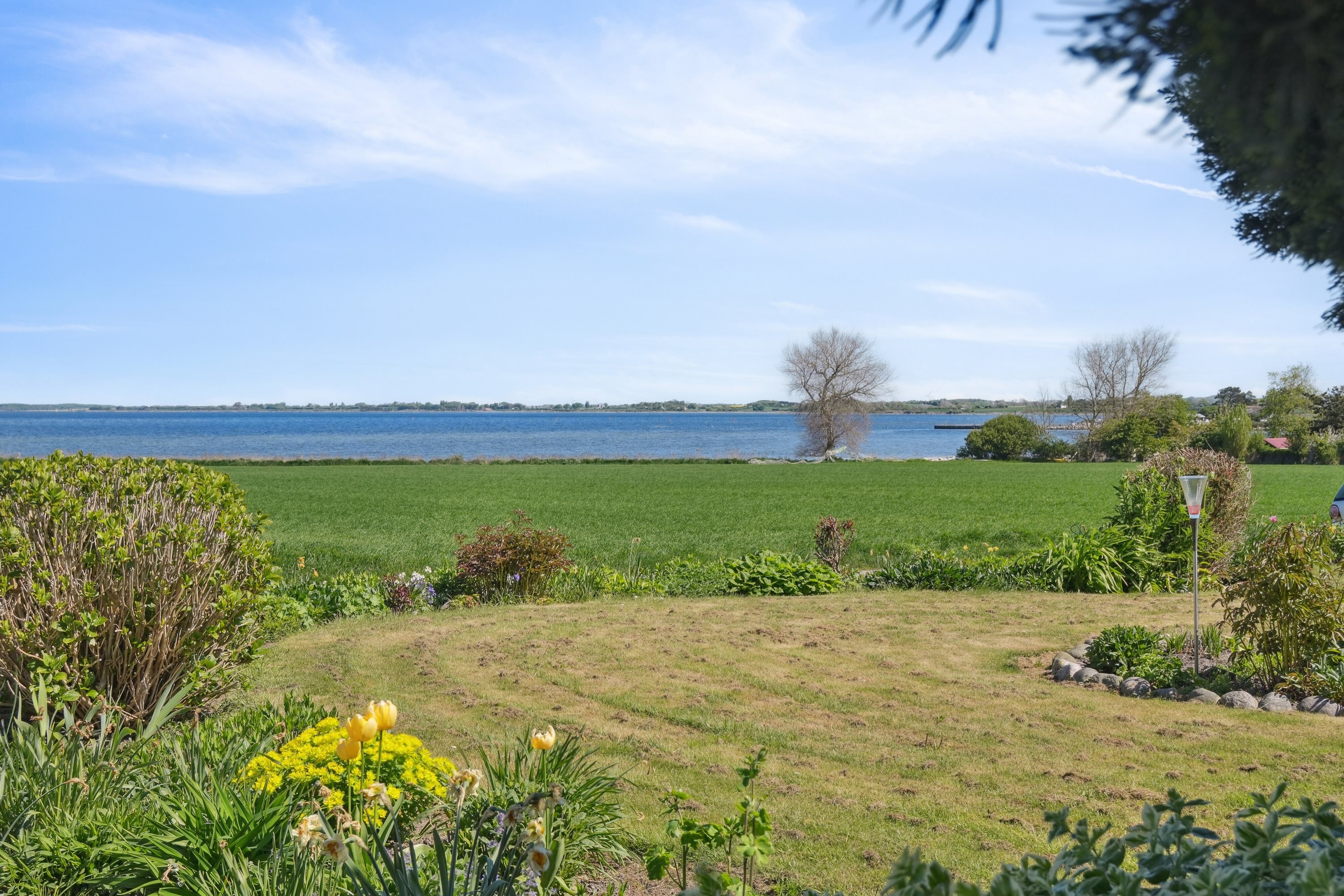 Fremhævet standard udendørs billede i fuldskærmstilstand. Billede af Halevejen 17, Ristinge, 5932 Humble