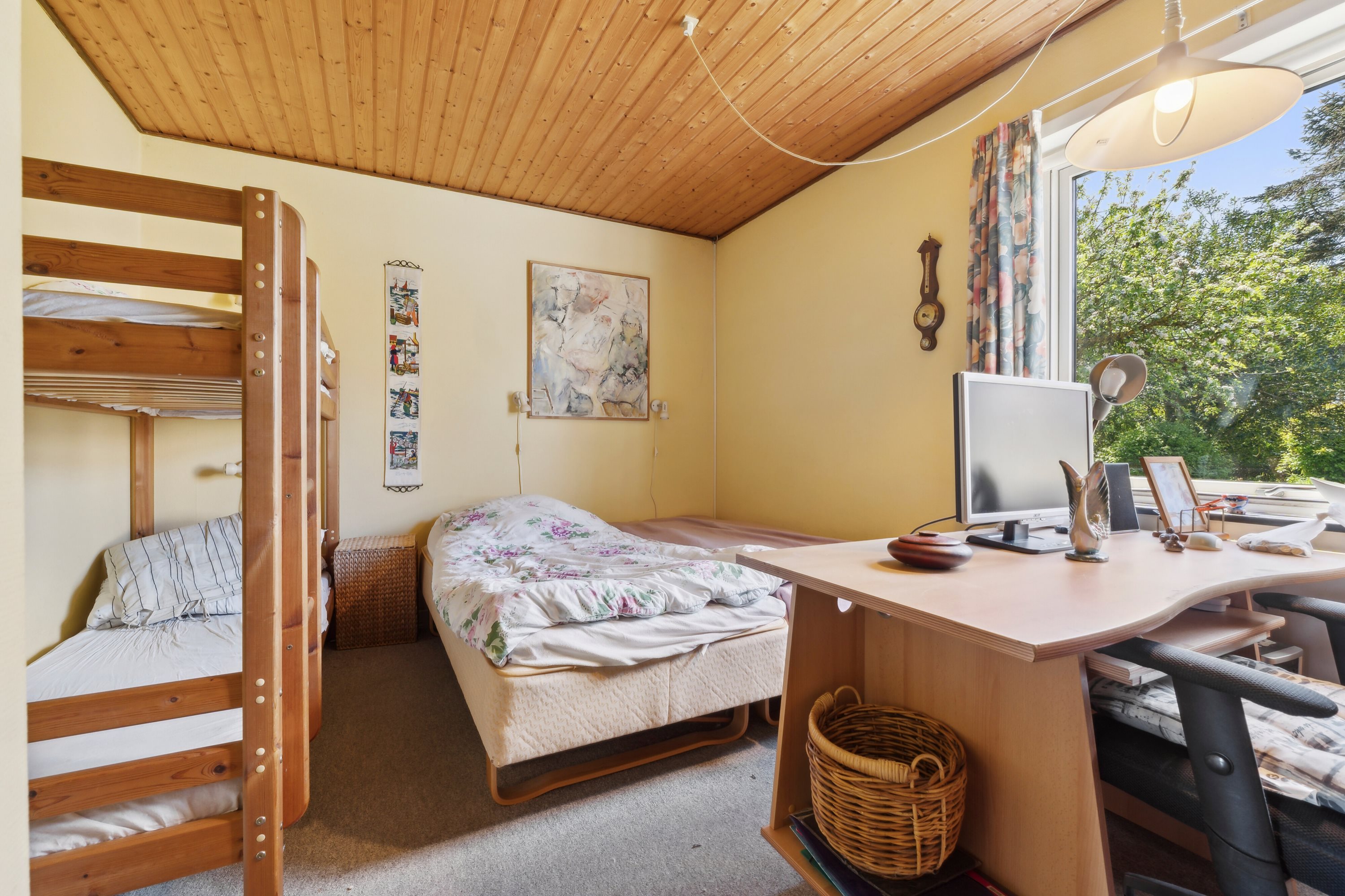 Fremhævet soveværelse billede i fuldskærmstilstand. Billede af Halevejen 17, Ristinge, 5932 Humble