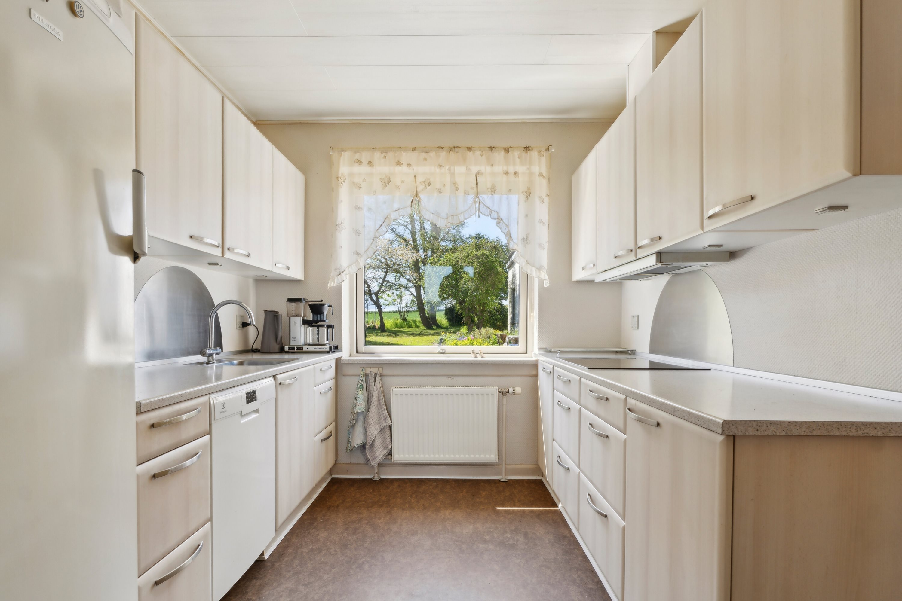 Fremhævet køkken billede i fuldskærmstilstand. Billede af Halevejen 17, Ristinge, 5932 Humble