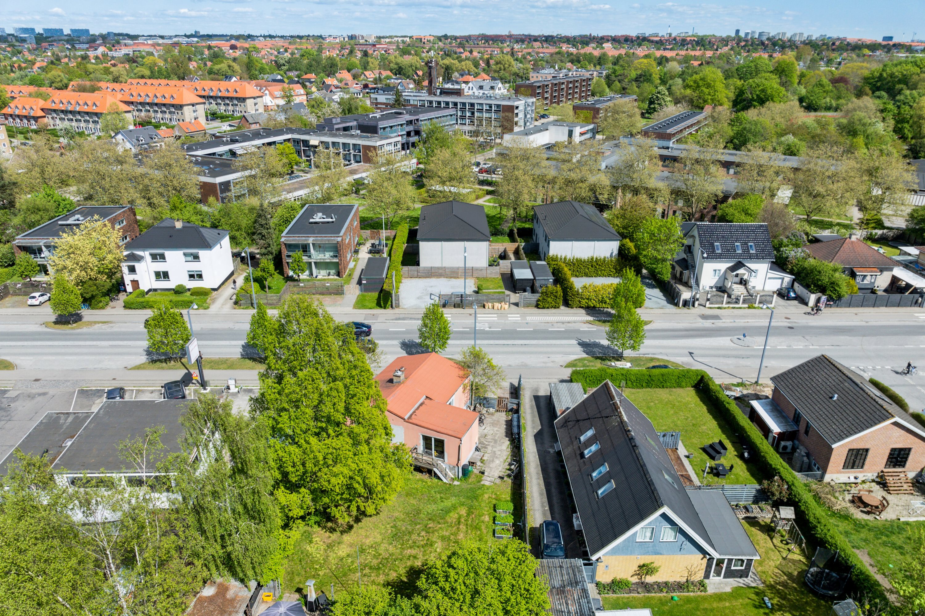 Fremhævet luftfoto billede i fuldskærmstilstand. Billede af Rødovrevej 379, 2610 Rødovre