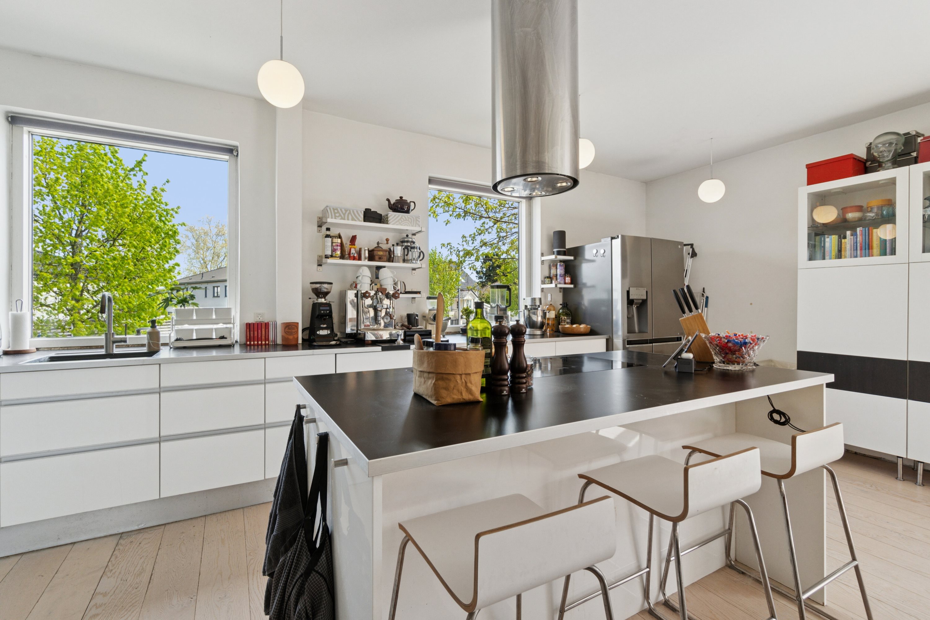 Fremhævet køkken billede i fuldskærmstilstand. Billede af Rødovrevej 379, 2610 Rødovre