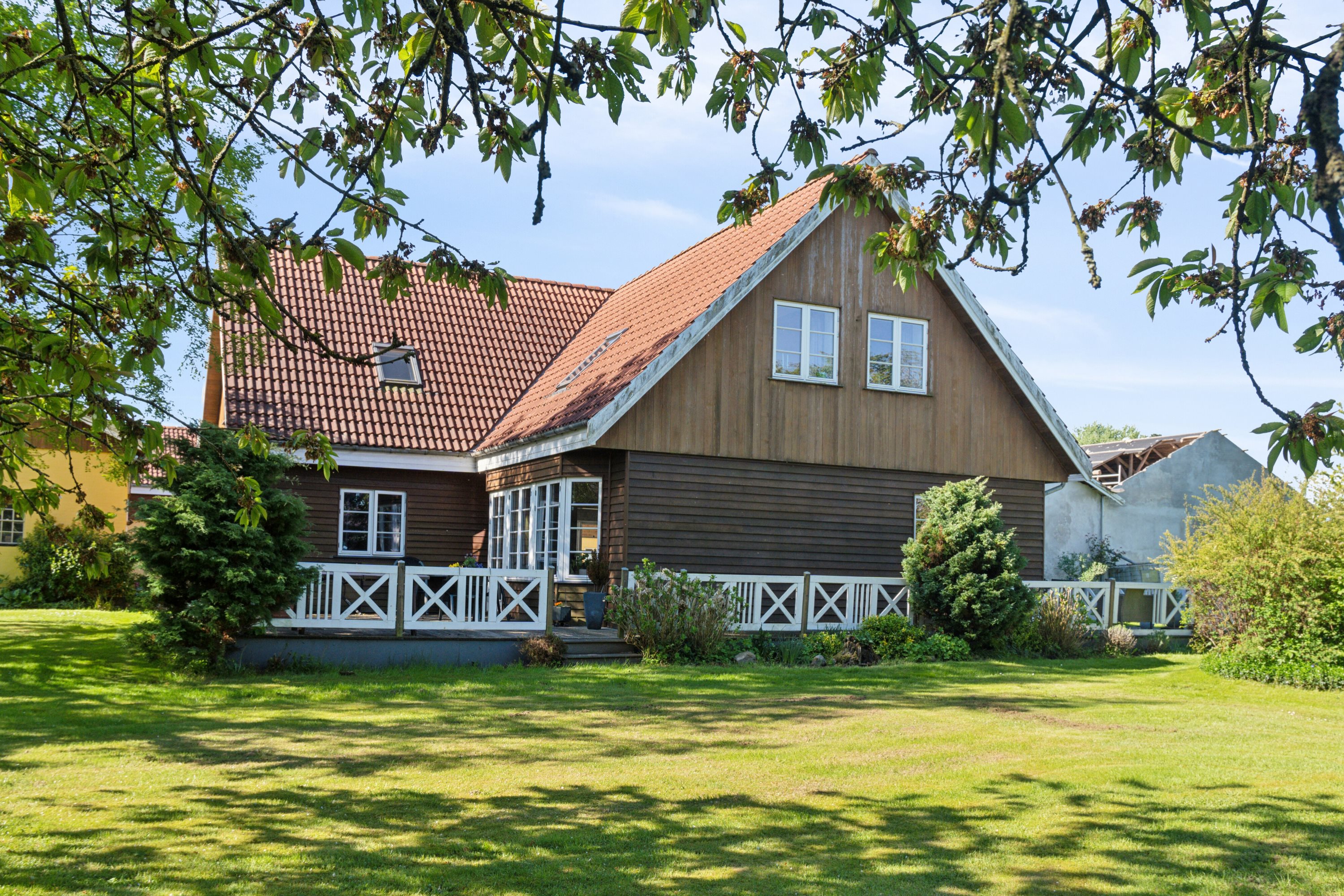 Fremhævet set fra haven billede i fuldskærmstilstand. Billede af Ny Hagestedvej 61, Ny Hagested, 4532 Gislinge