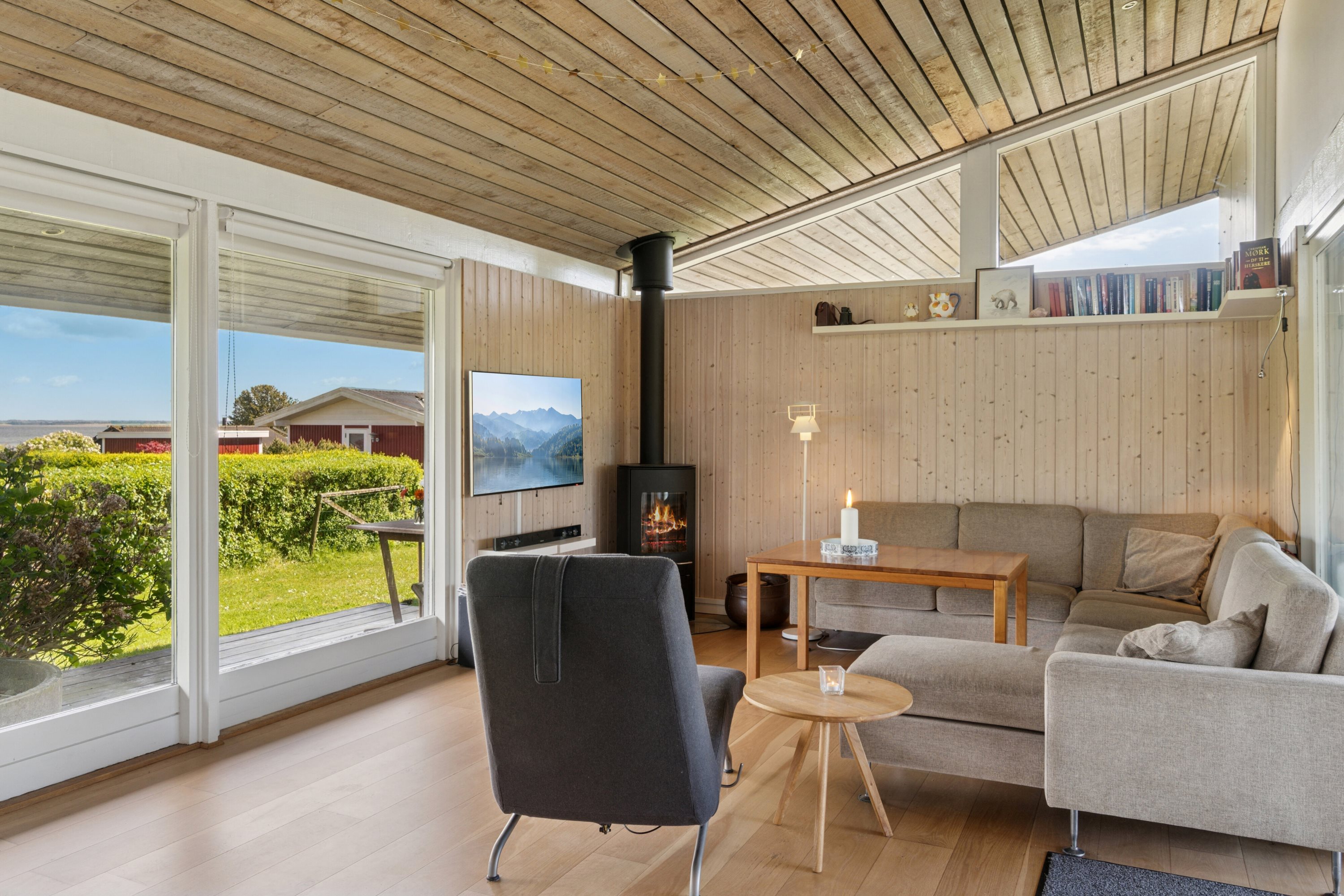 Fremhævet stue billede i fuldskærmstilstand. Billede af Strandagervej 12, Enø, 4736 Karrebæksminde