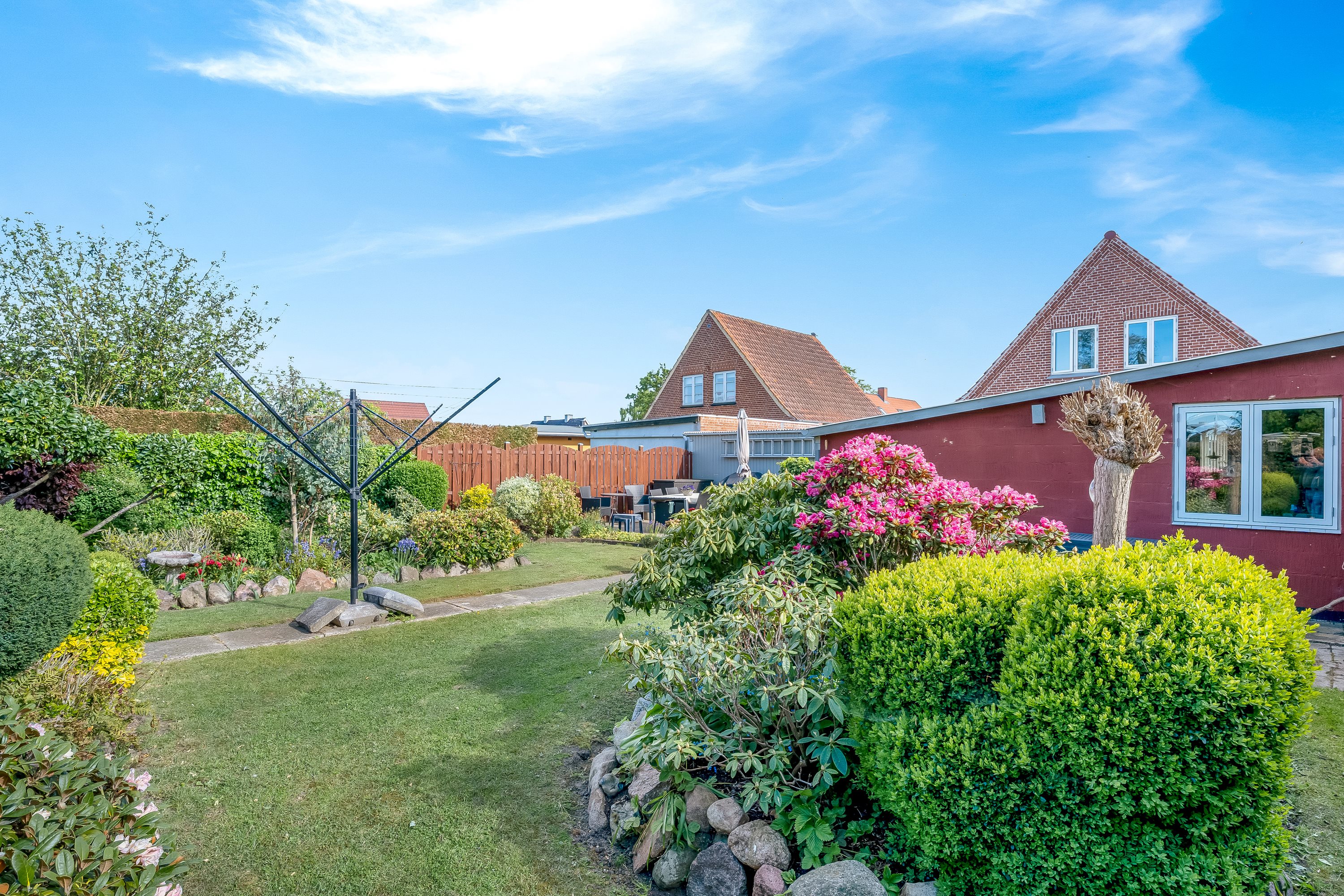 Fremhævet have billede i fuldskærmstilstand. Billede af Østervang 31, 4930 Maribo