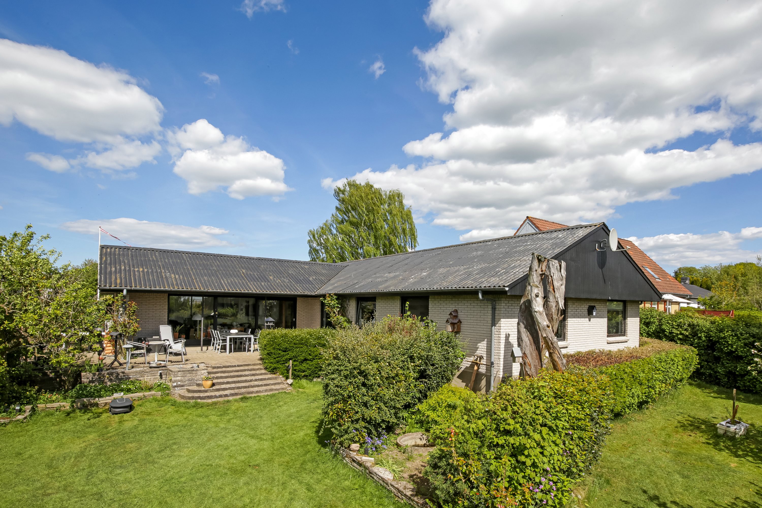 Miniaturebillede 1: ejendommen. Billede af Ahornvej 7, 8550 Ryomgård