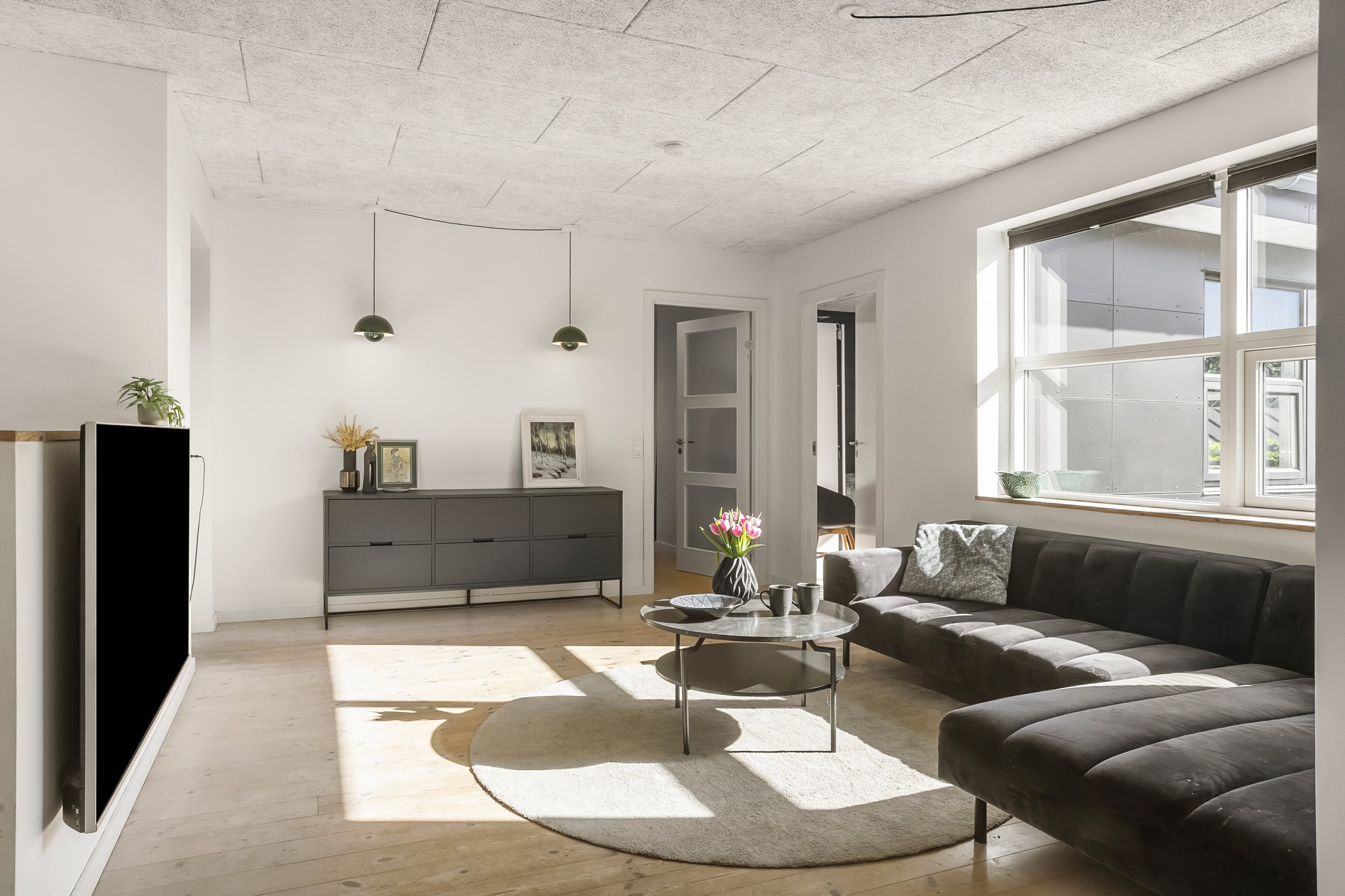 Fremhævet stue billede i fuldskærmstilstand. Billede af Søndervangvej 2, Askov, 6600 Vejen