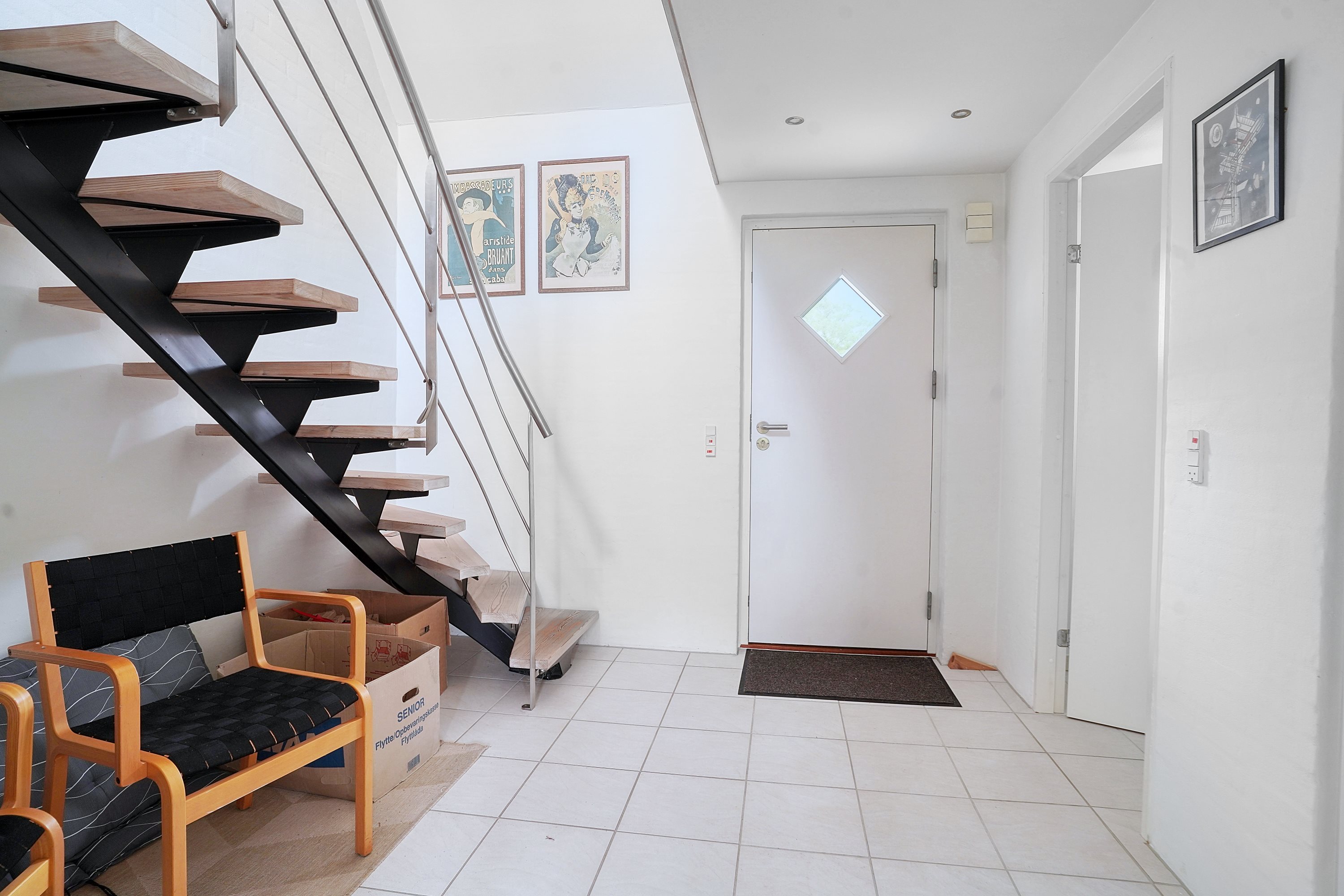 Fremhævet entré billede i fuldskærmstilstand. Billede af Munkerup Have 10, 3120 Dronningmølle