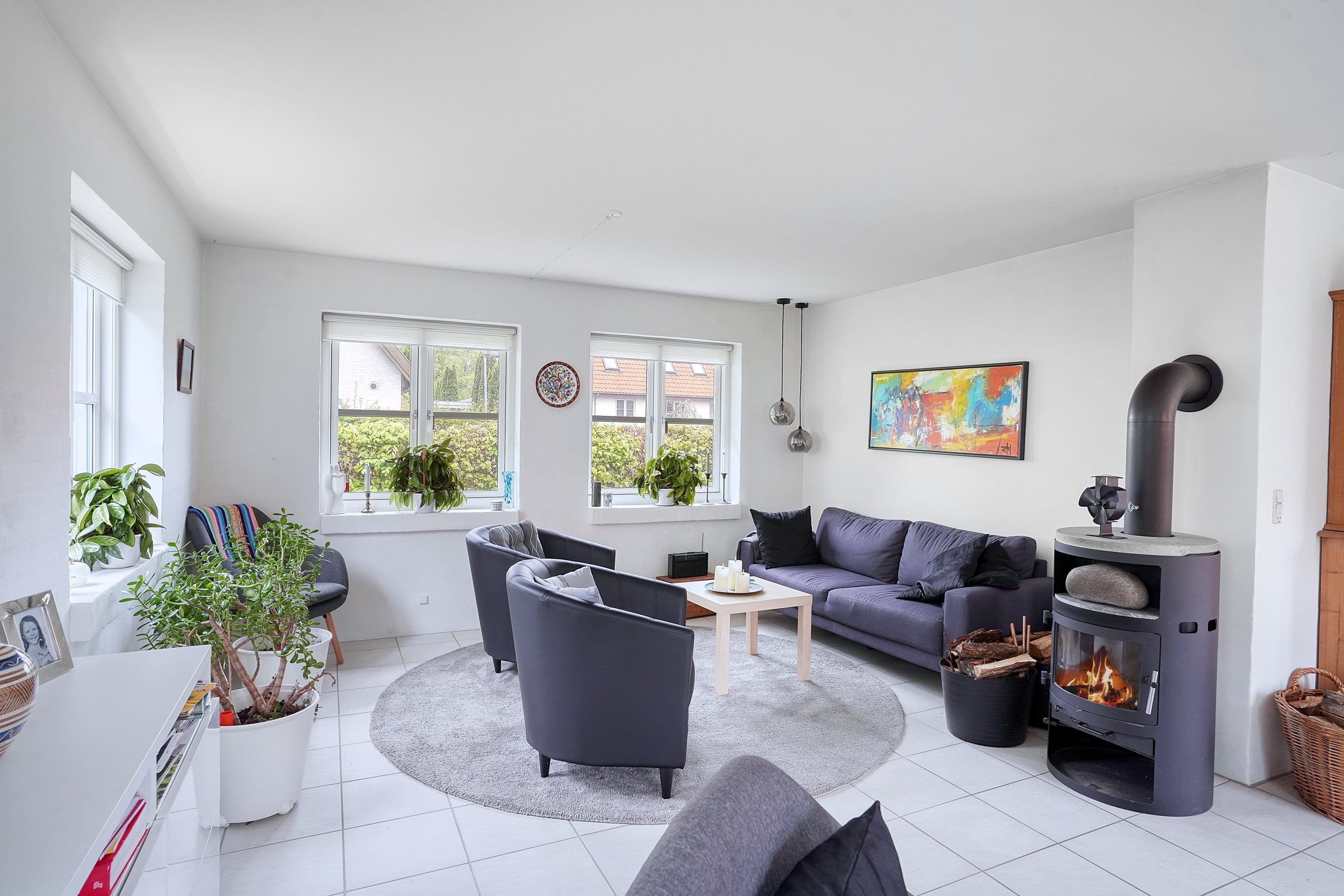 Fremhævet stue billede i fuldskærmstilstand. Billede af Munkerup Have 10, 3120 Dronningmølle