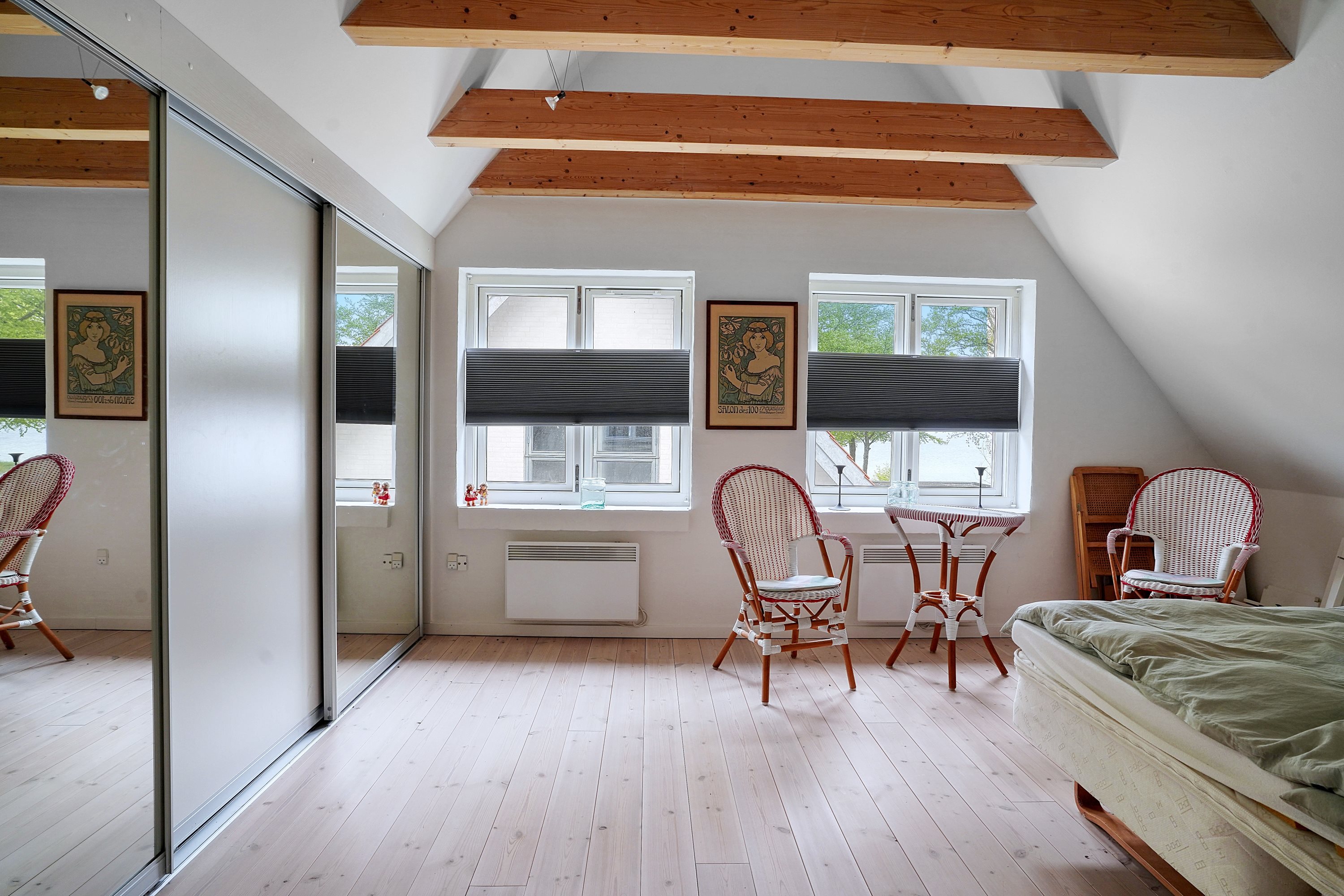 Fremhævet værelse billede i fuldskærmstilstand. Billede af Munkerup Have 10, 3120 Dronningmølle