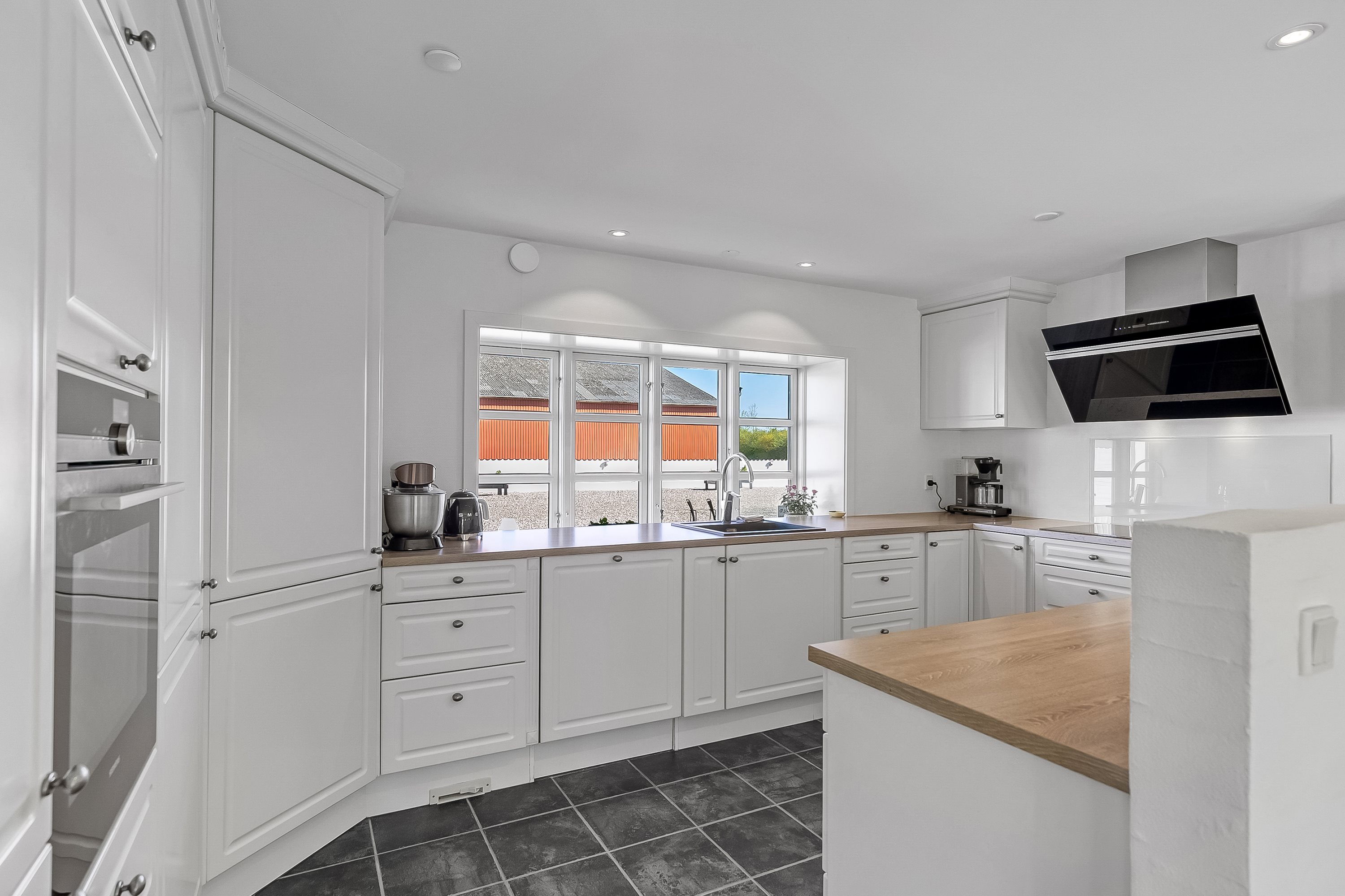 Fremhævet køkken billede i fuldskærmstilstand. Billede af Bøllingvej 21, 6064 Jordrup