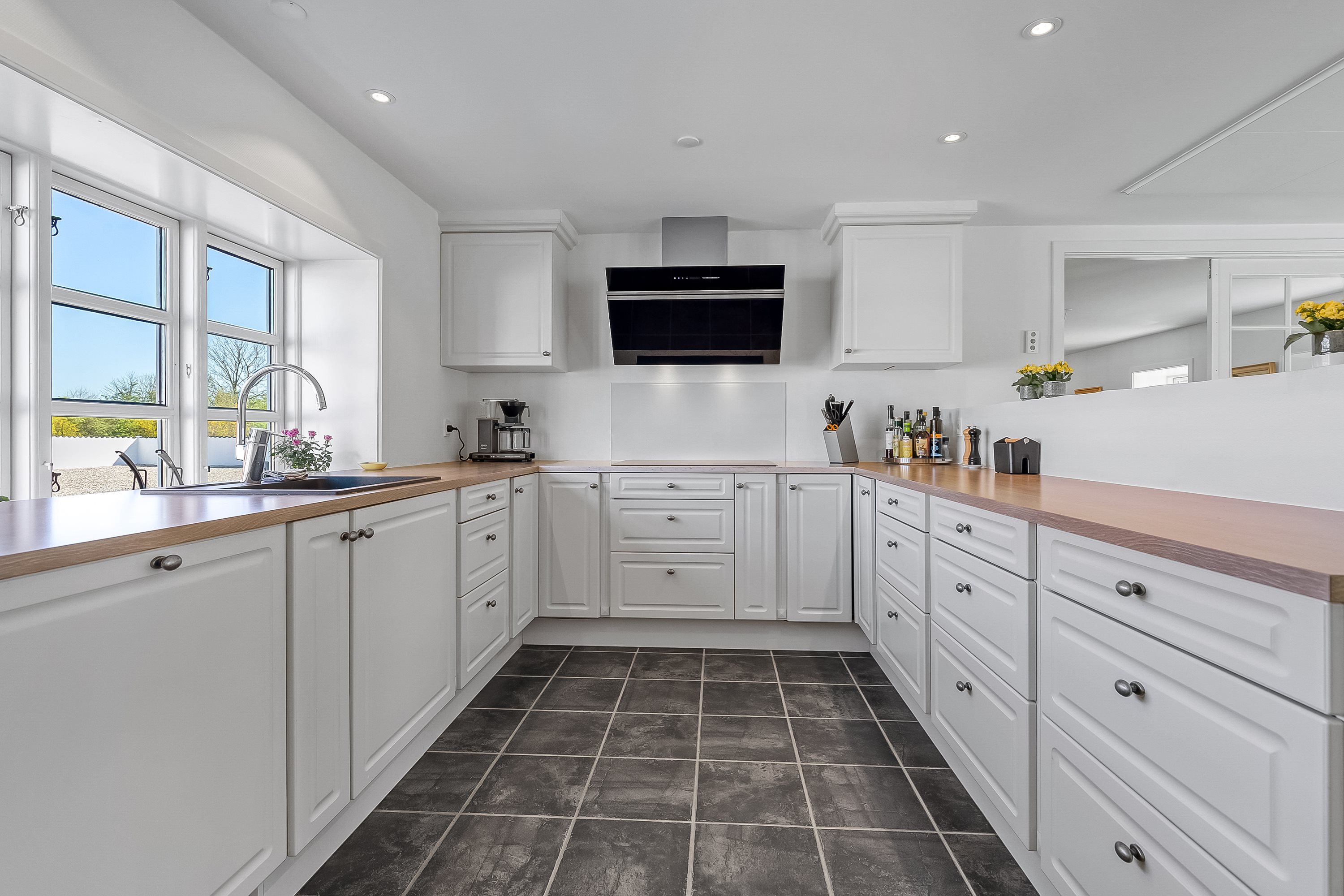 Miniaturebillede 2: køkken. Billede af Bøllingvej 21, 6064 Jordrup