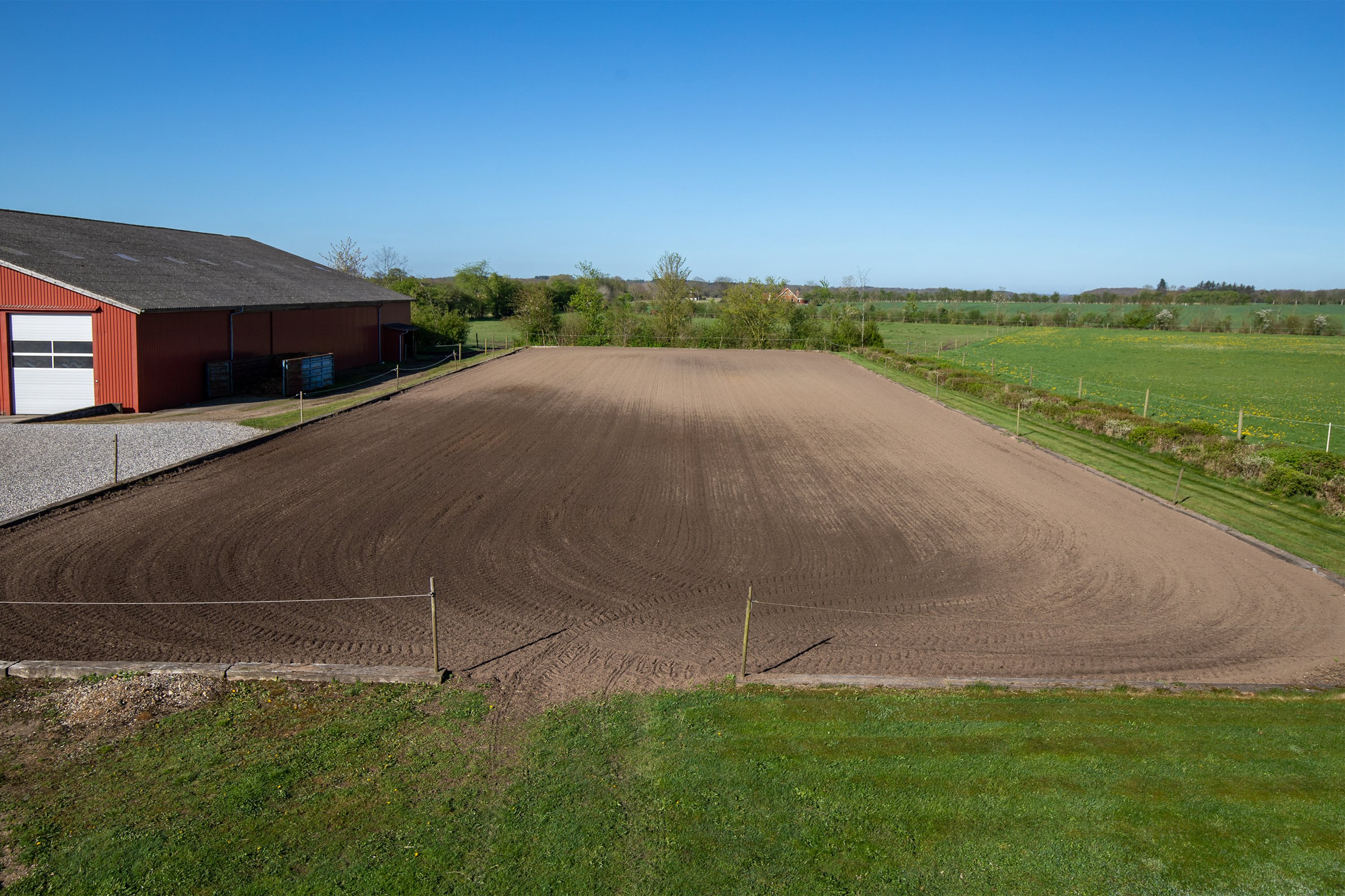 Fremhævet ridebane billede i fuldskærmstilstand. Billede af Bøllingvej 21, 6064 Jordrup
