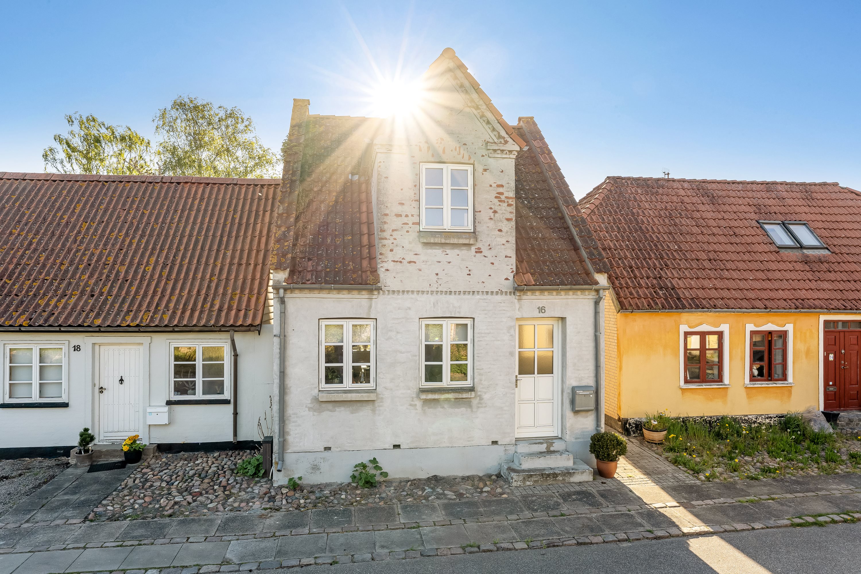 Fremhævet facade billede i fuldskærmstilstand. Billede af Søndergade 16, 4970 Rødby