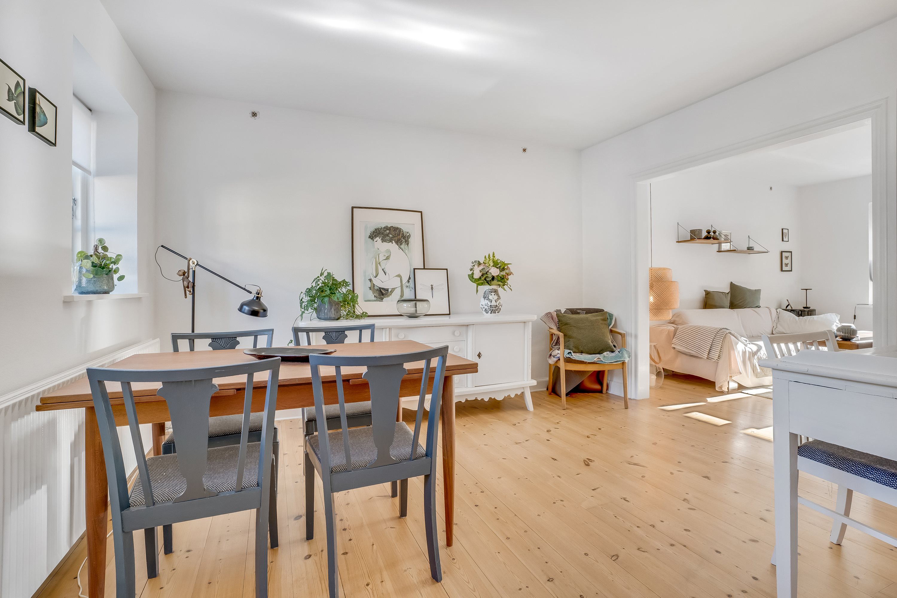 Fremhævet stue billede i fuldskærmstilstand. Billede af Søndergade 16, 4970 Rødby