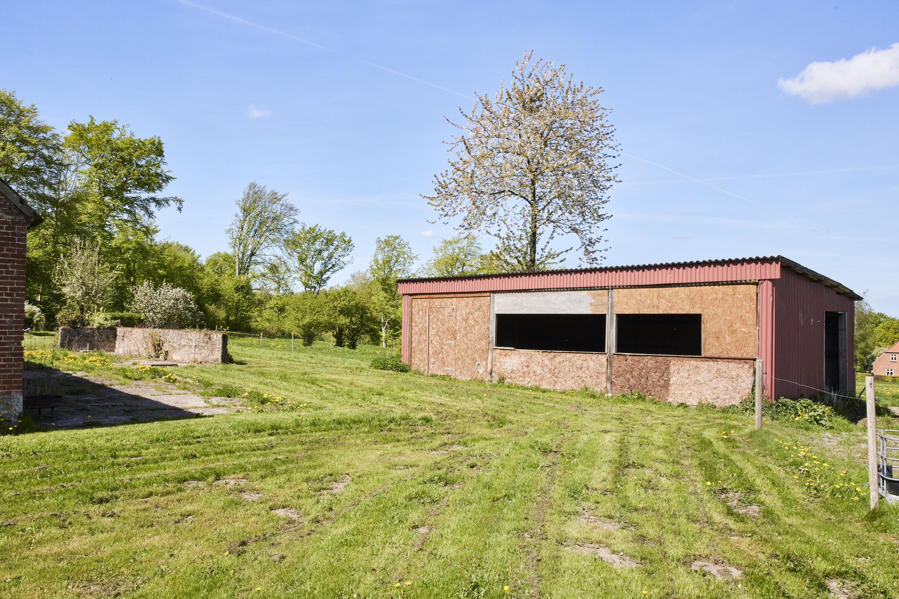 Fremhævet lade billede i fuldskærmstilstand. Billede af Tåningvej 25, 8660 Skanderborg