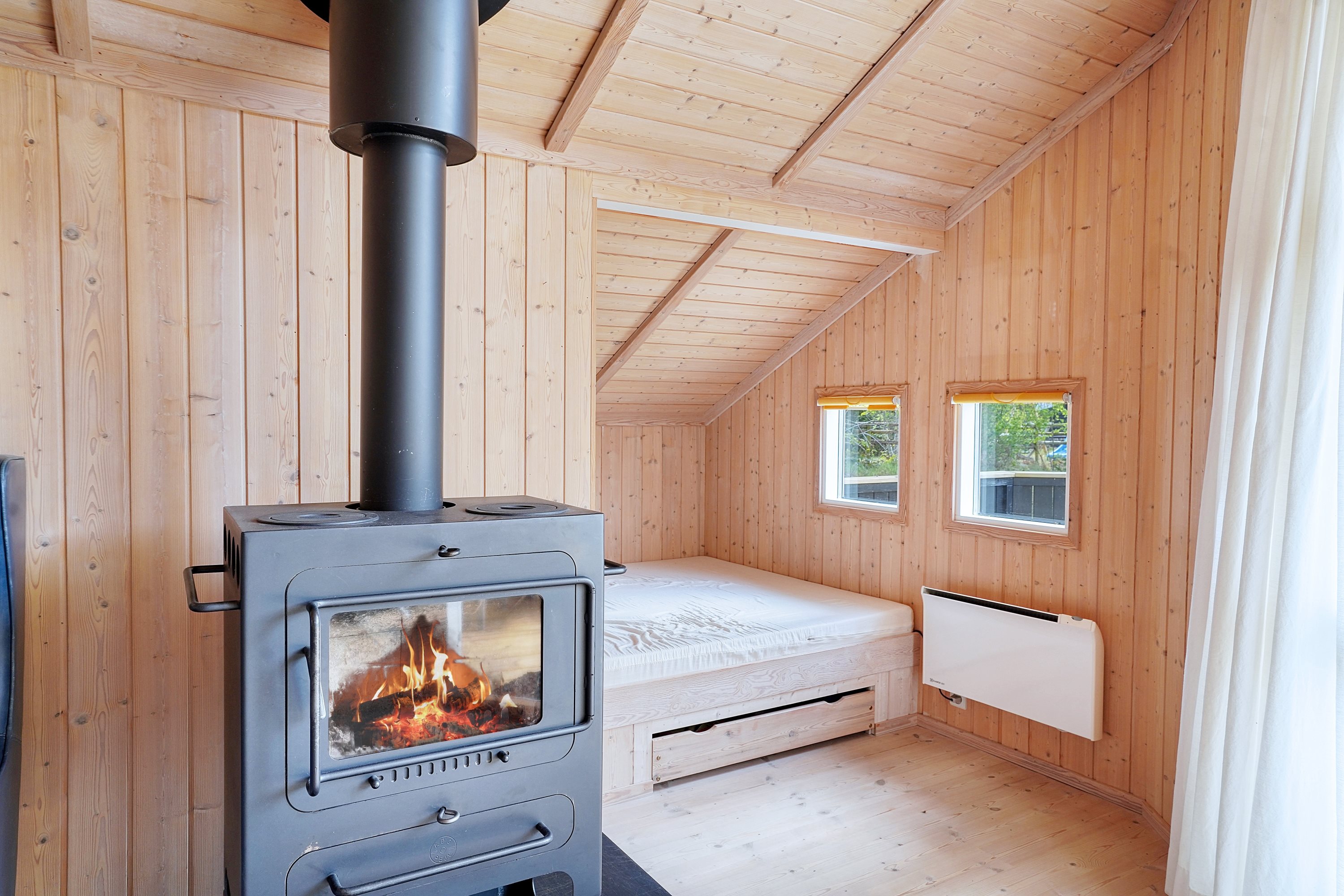 Fremhævet stue billede i fuldskærmstilstand. Billede af Multebærvej 9, 3100 Hornbæk