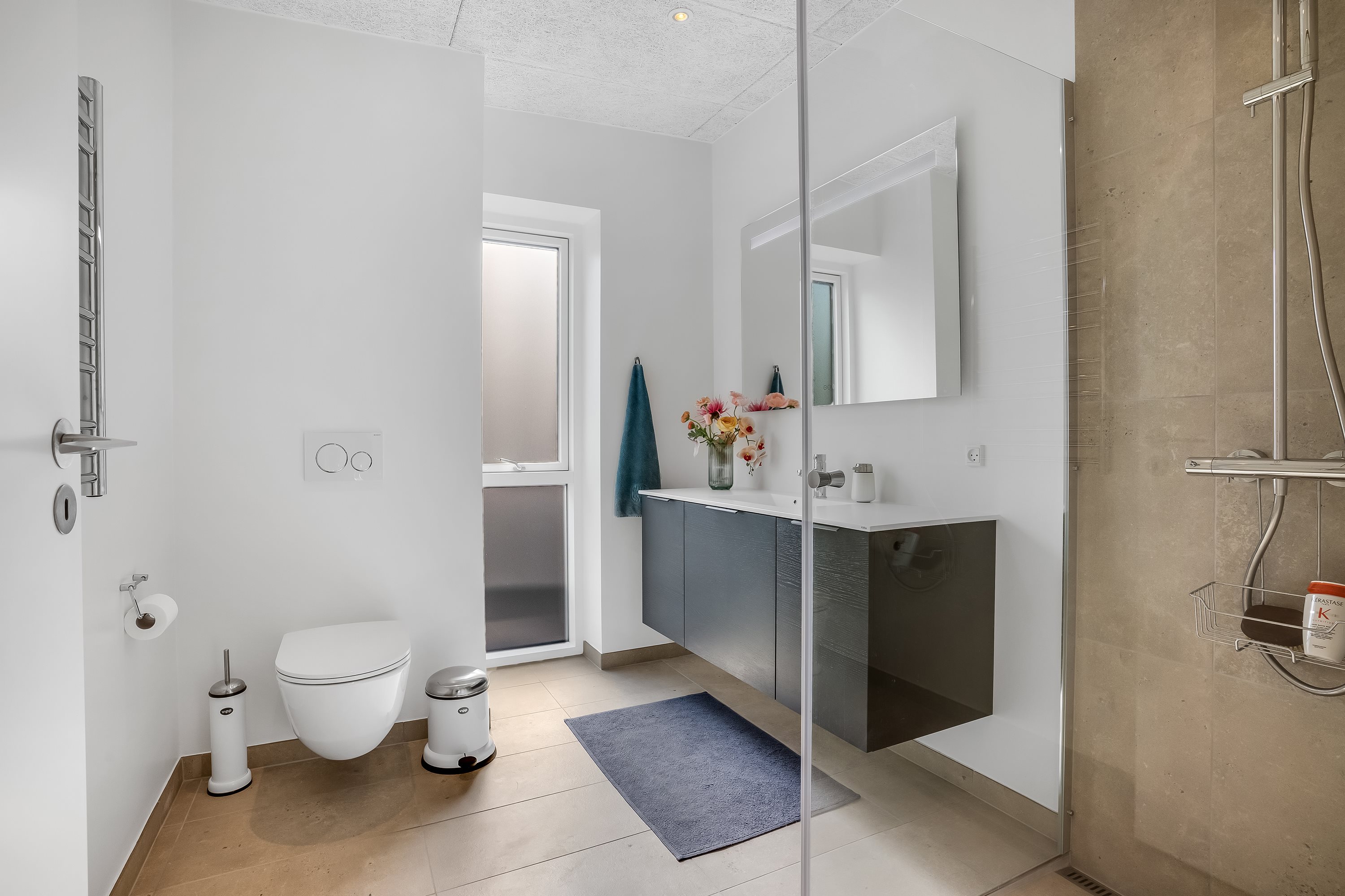 Fremhævet badeværelse billede i fuldskærmstilstand. Billede af Østerbrogade 14D, 7500 Holstebro