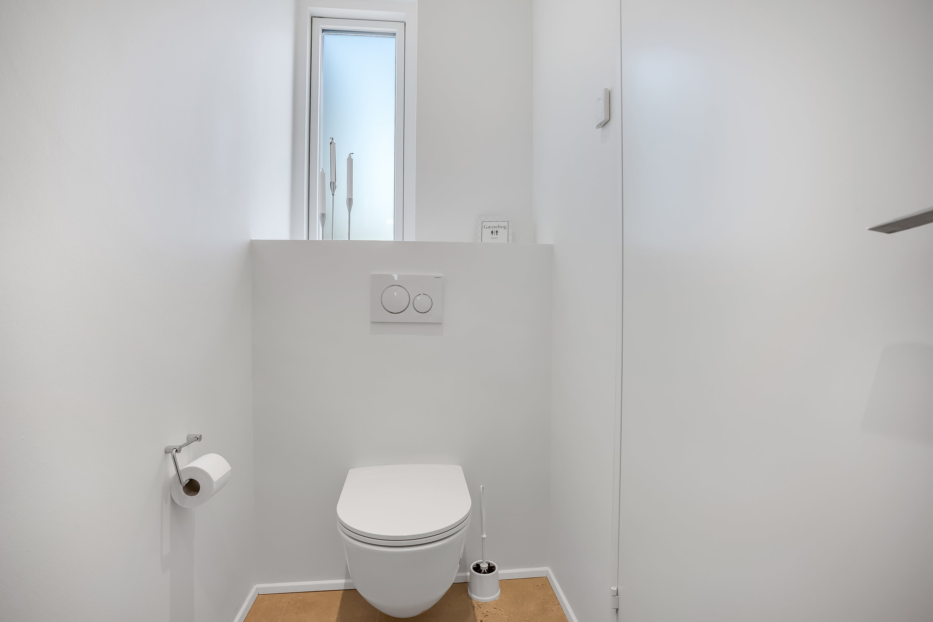 Fremhævet toilet billede i fuldskærmstilstand. Billede af Østerbrogade 14D, 7500 Holstebro