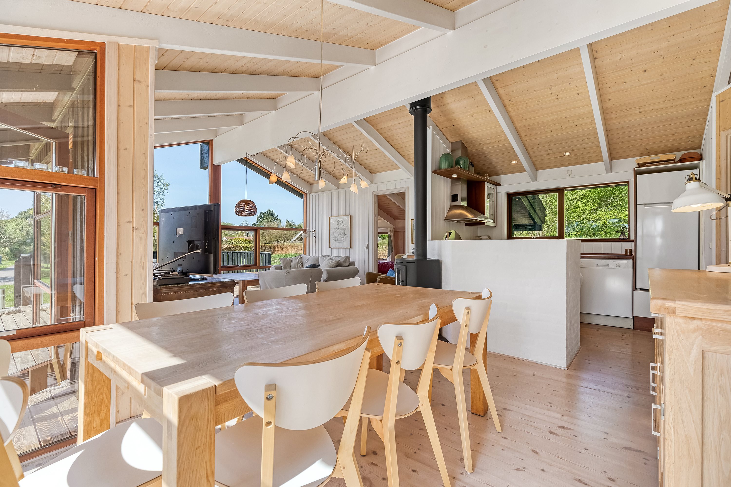 Fremhævet alrum billede i fuldskærmstilstand. Billede af Knold-Åsen 26, Rågeleje, 3210 Vejby