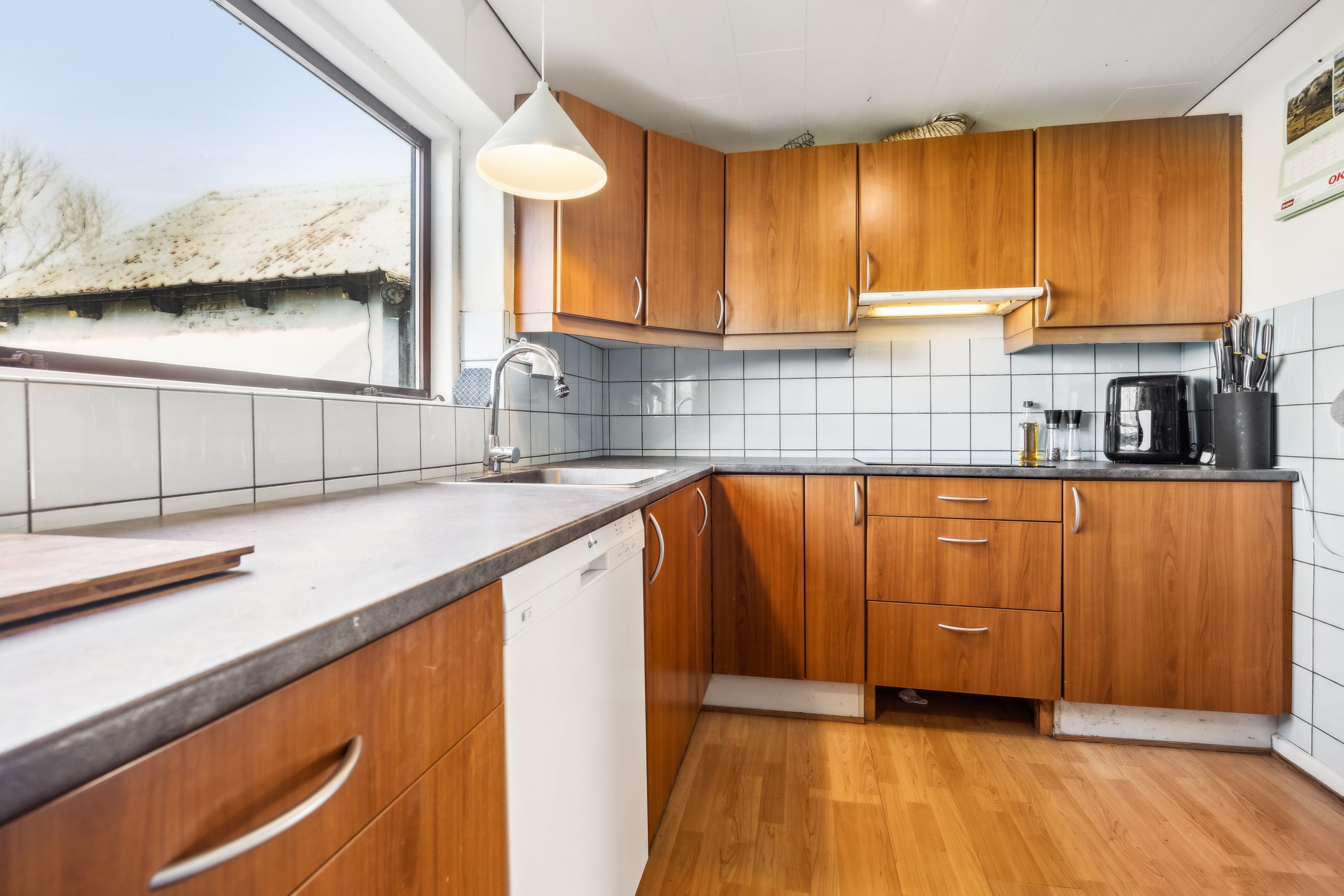 Fremhævet køkken billede i fuldskærmstilstand. Billede af Korsbrovej 27, 9381 Sulsted