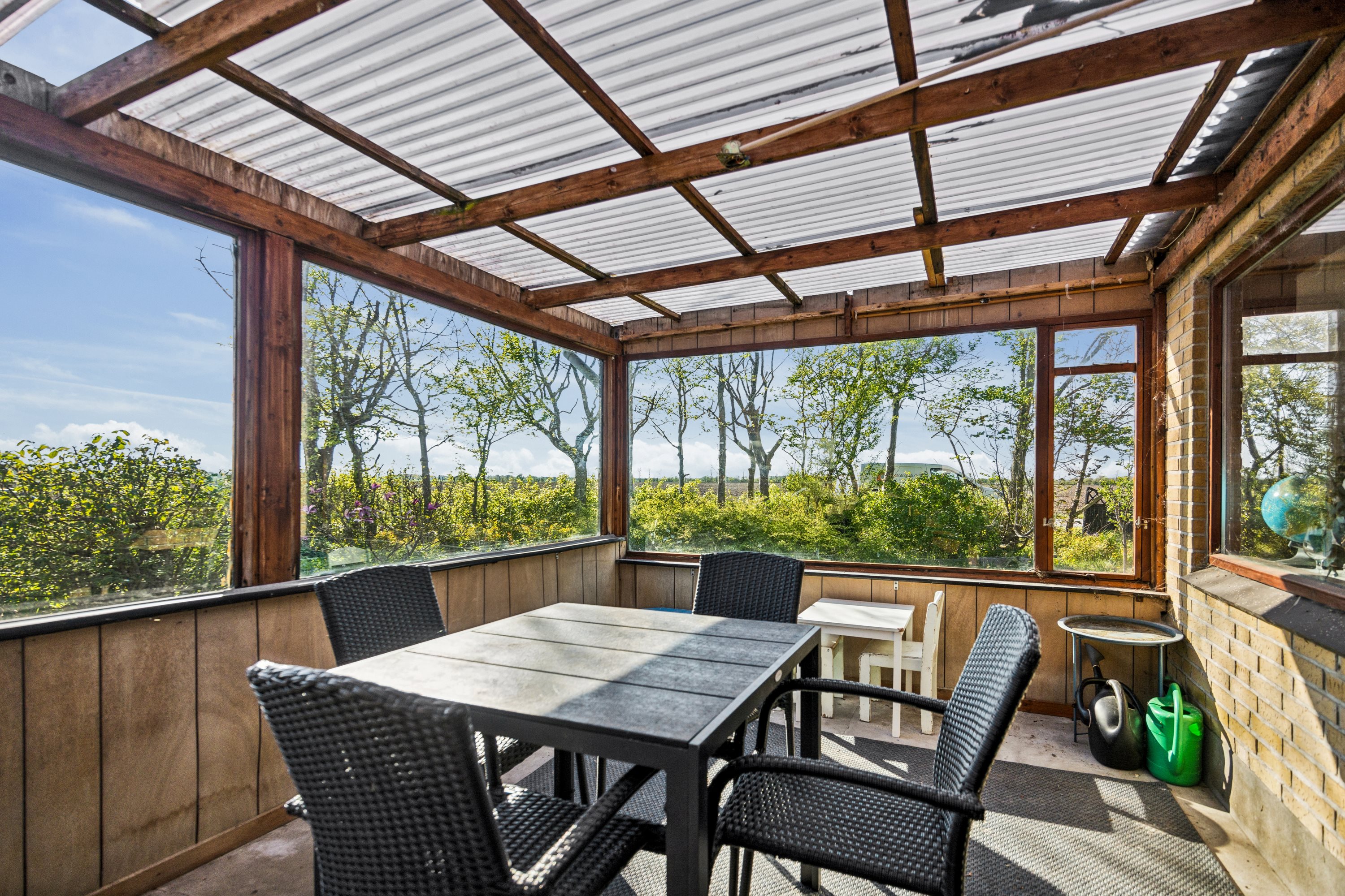 Fremhævet overdækket terrasse billede i fuldskærmstilstand. Billede af Korsbrovej 27, 9381 Sulsted