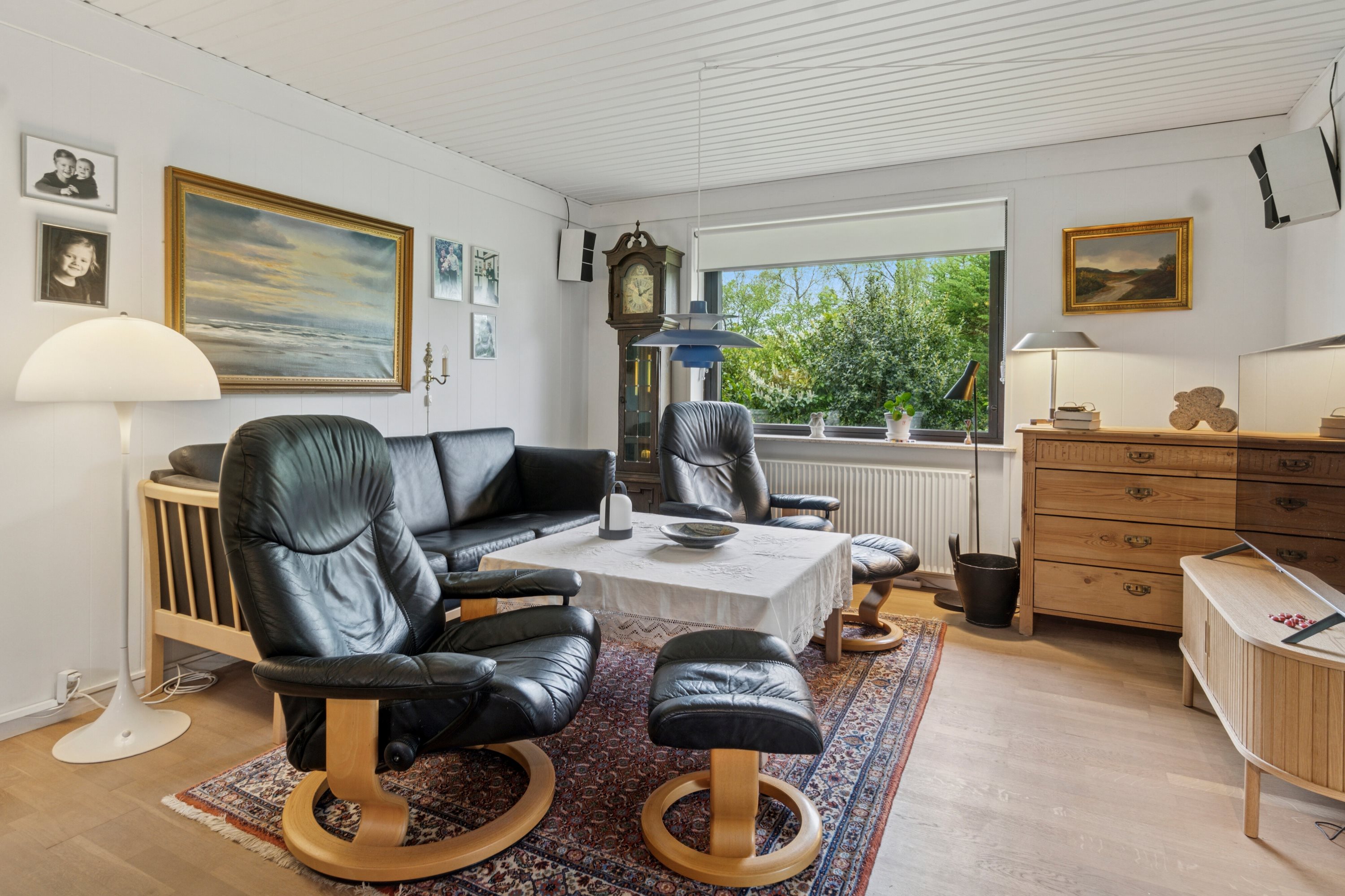 Fremhævet stue billede i fuldskærmstilstand. Billede af Æblehegnet 1, 8320 Mårslet