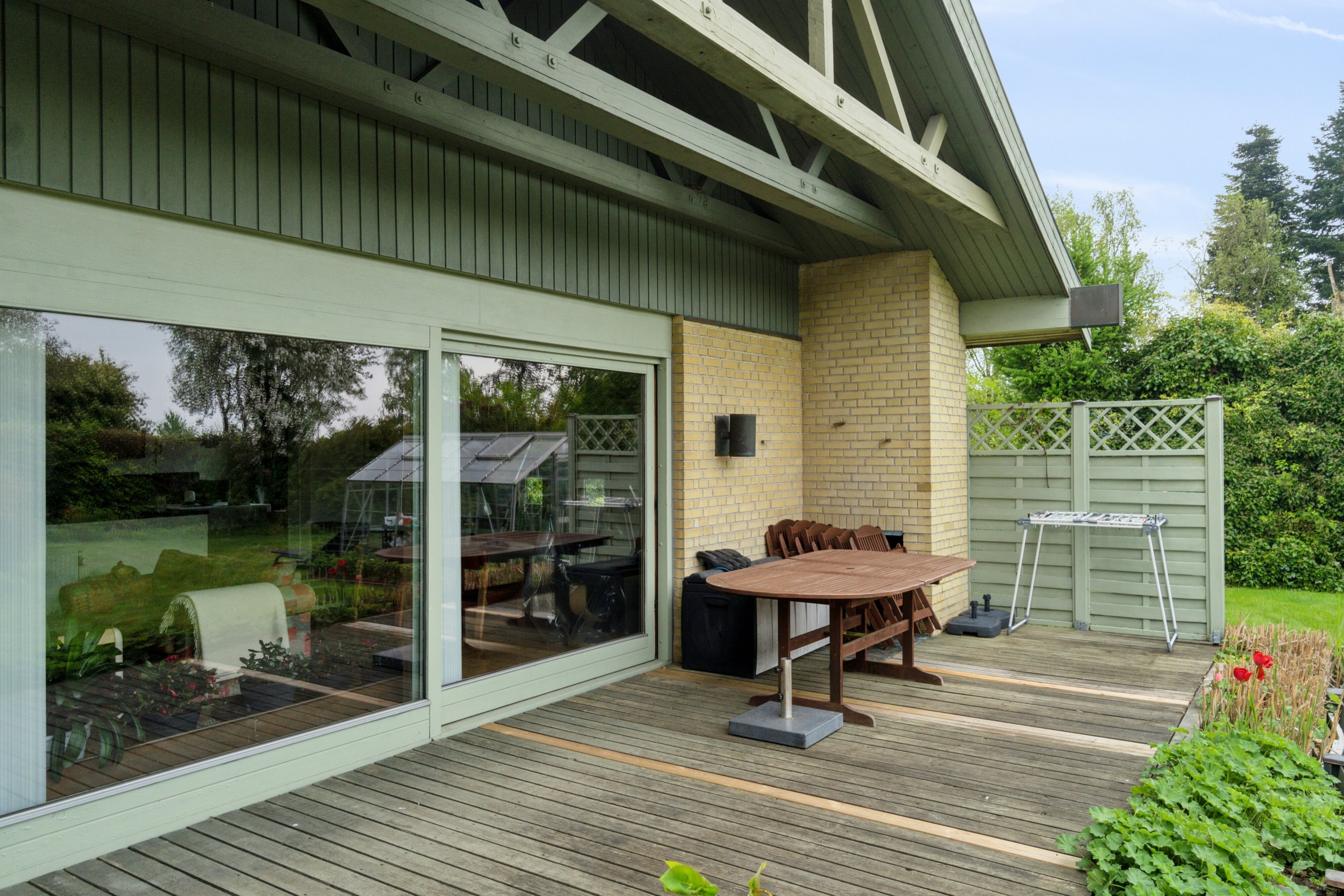 Fremhævet terrasse billede i fuldskærmstilstand. Billede af Æblehegnet 1, 8320 Mårslet