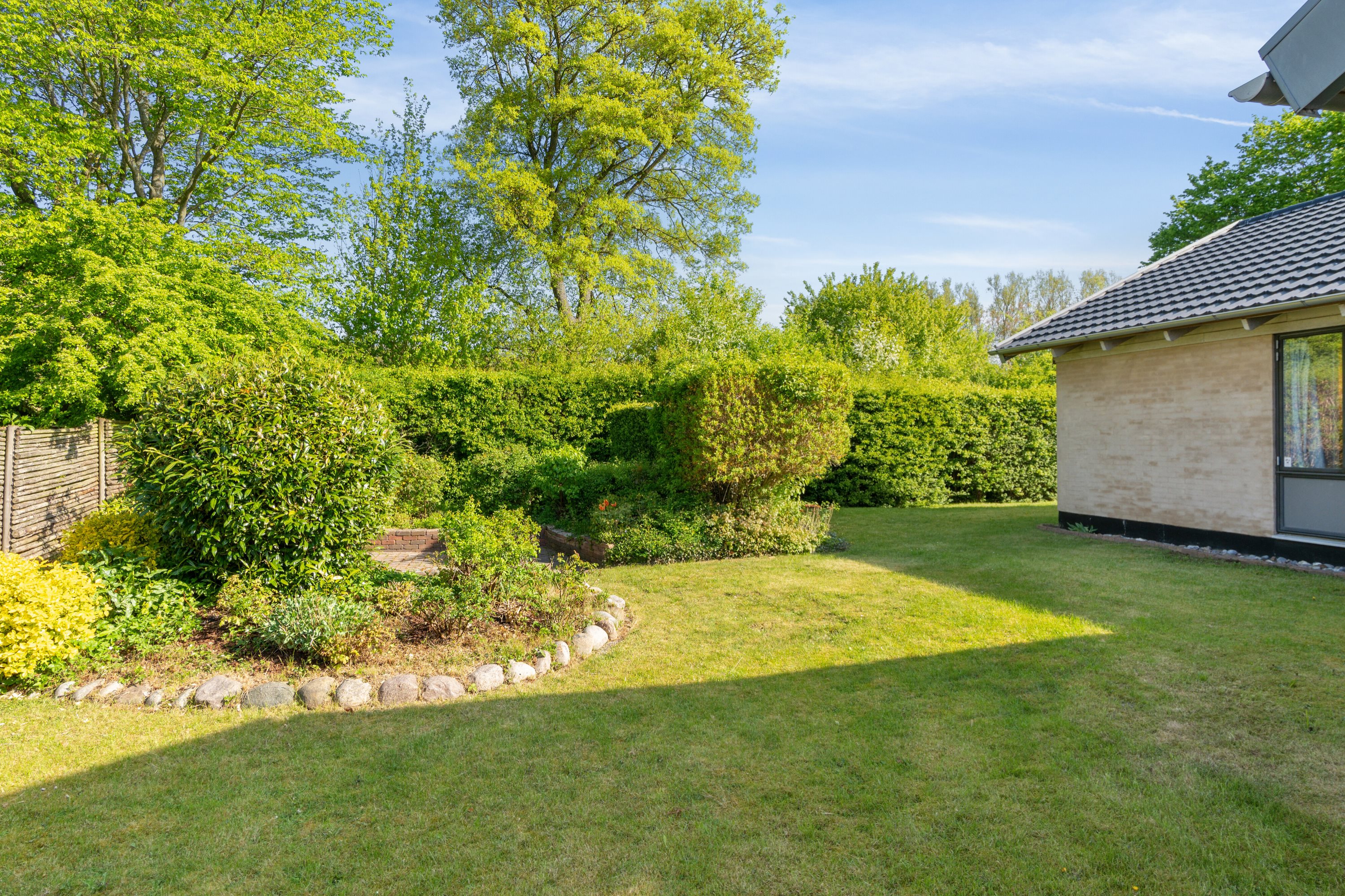 Fremhævet set fra haven billede i fuldskærmstilstand. Billede af Borgager 43, 2620 Albertslund