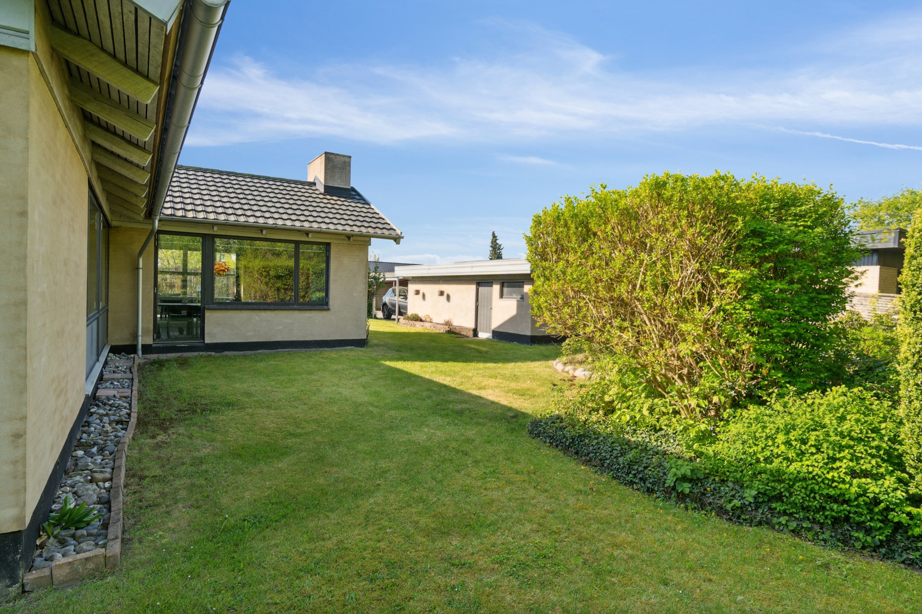 Fremhævet udendørs billede i fuldskærmstilstand. Billede af Borgager 43, 2620 Albertslund