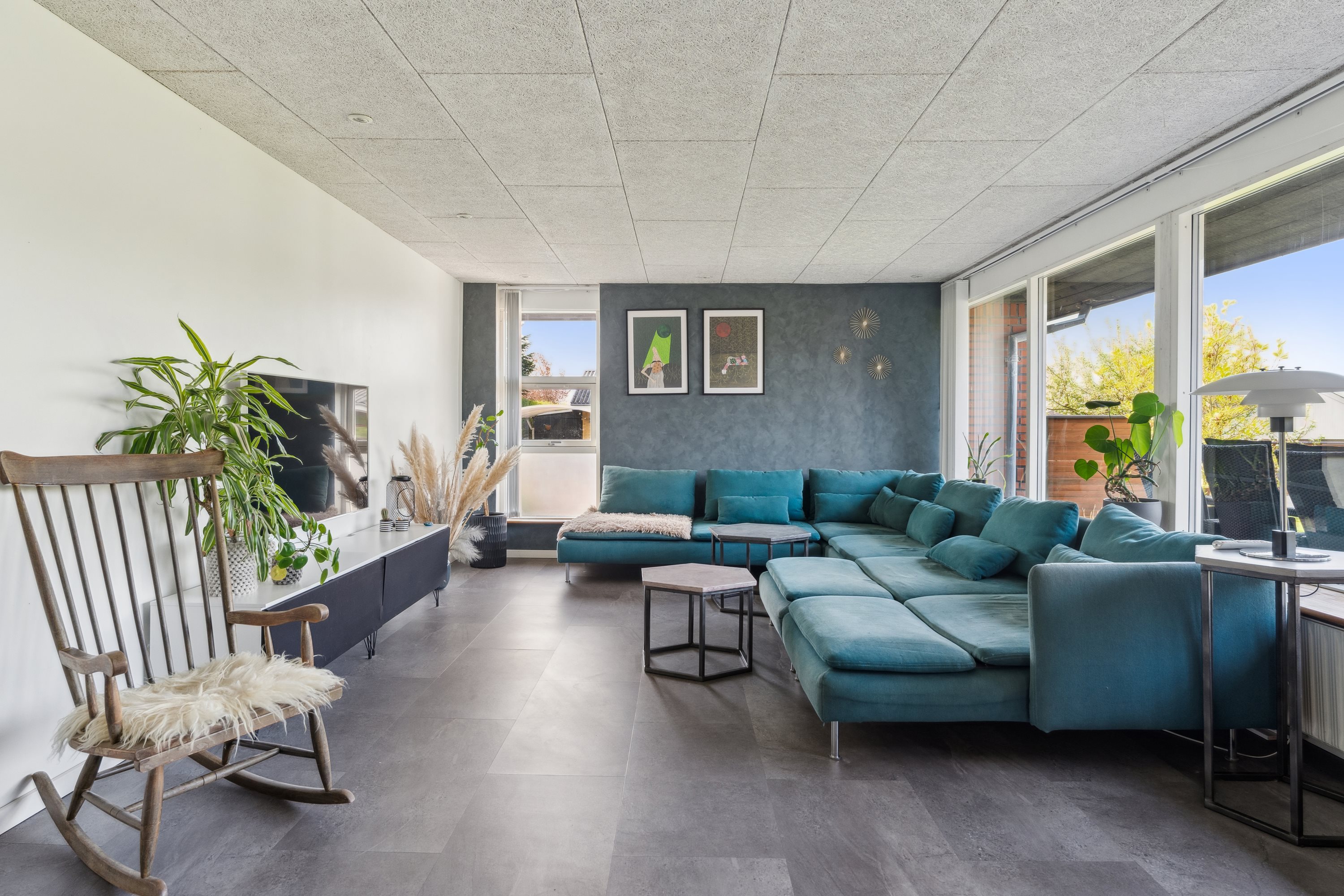 Fremhævet stue billede i fuldskærmstilstand. Billede af Granvej 5, Harridslev, 8930 Randers NØ