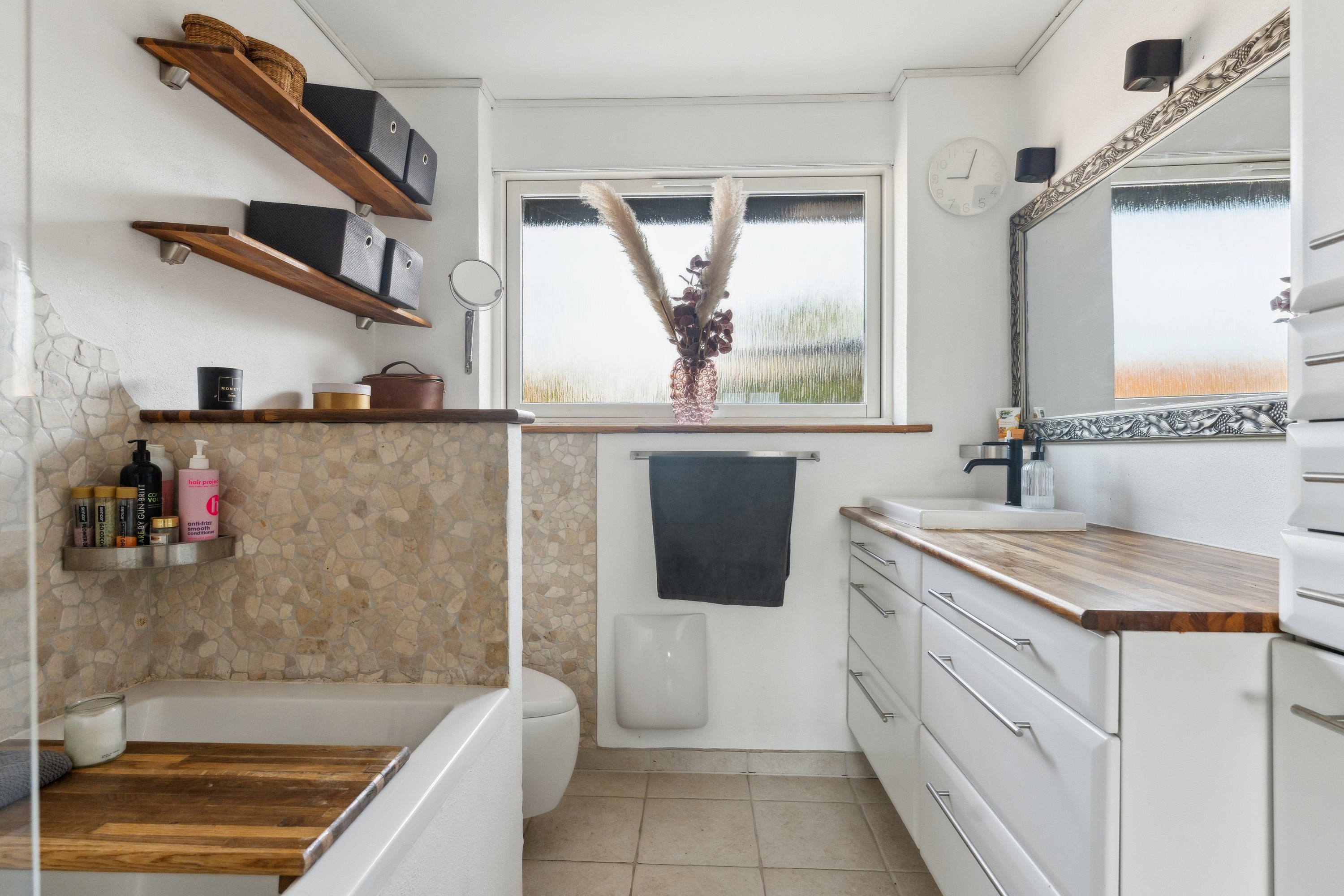 Fremhævet køkken billede i fuldskærmstilstand. Billede af Granvej 5, Harridslev, 8930 Randers NØ