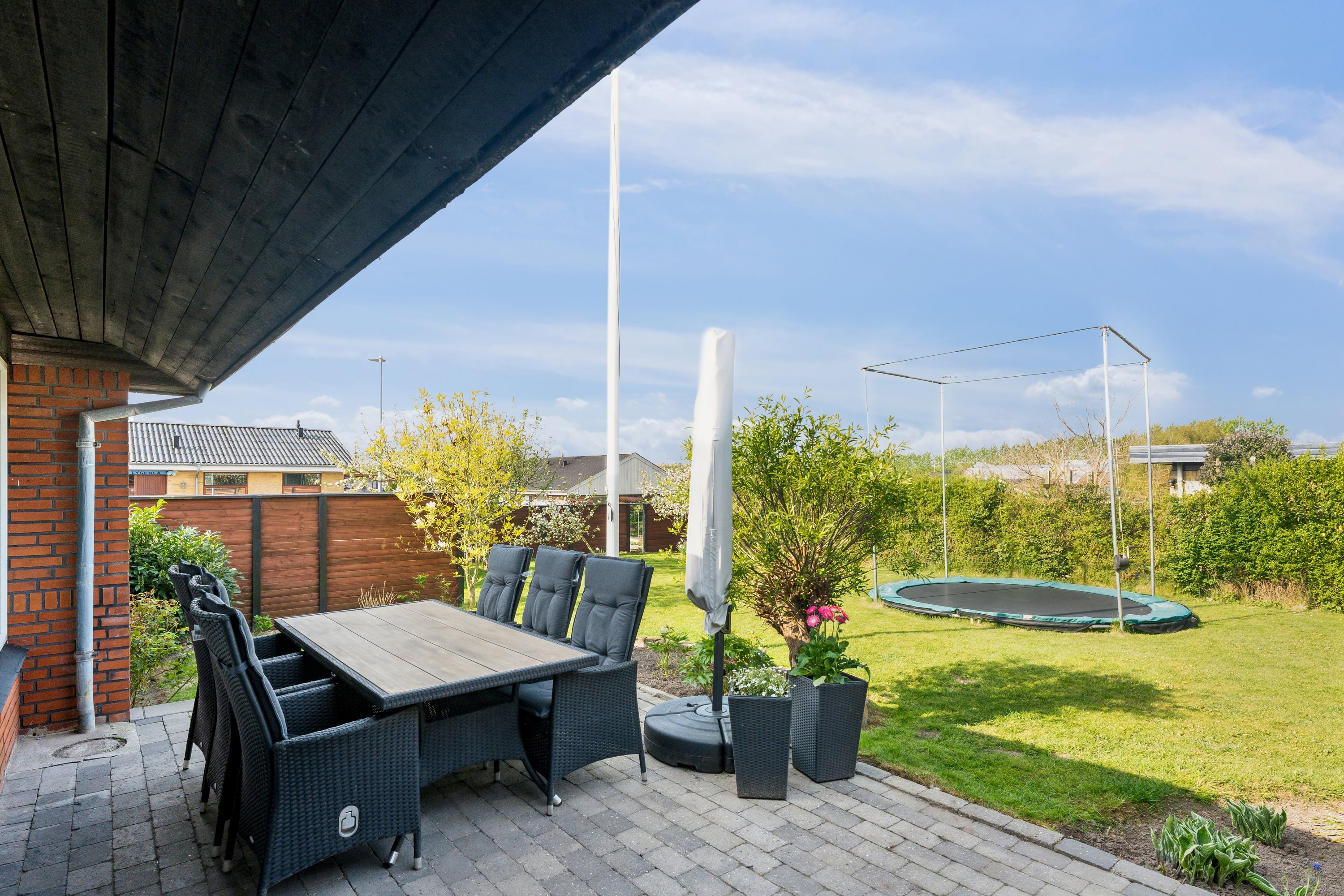 Fremhævet terrasse billede i fuldskærmstilstand. Billede af Granvej 5, Harridslev, 8930 Randers NØ