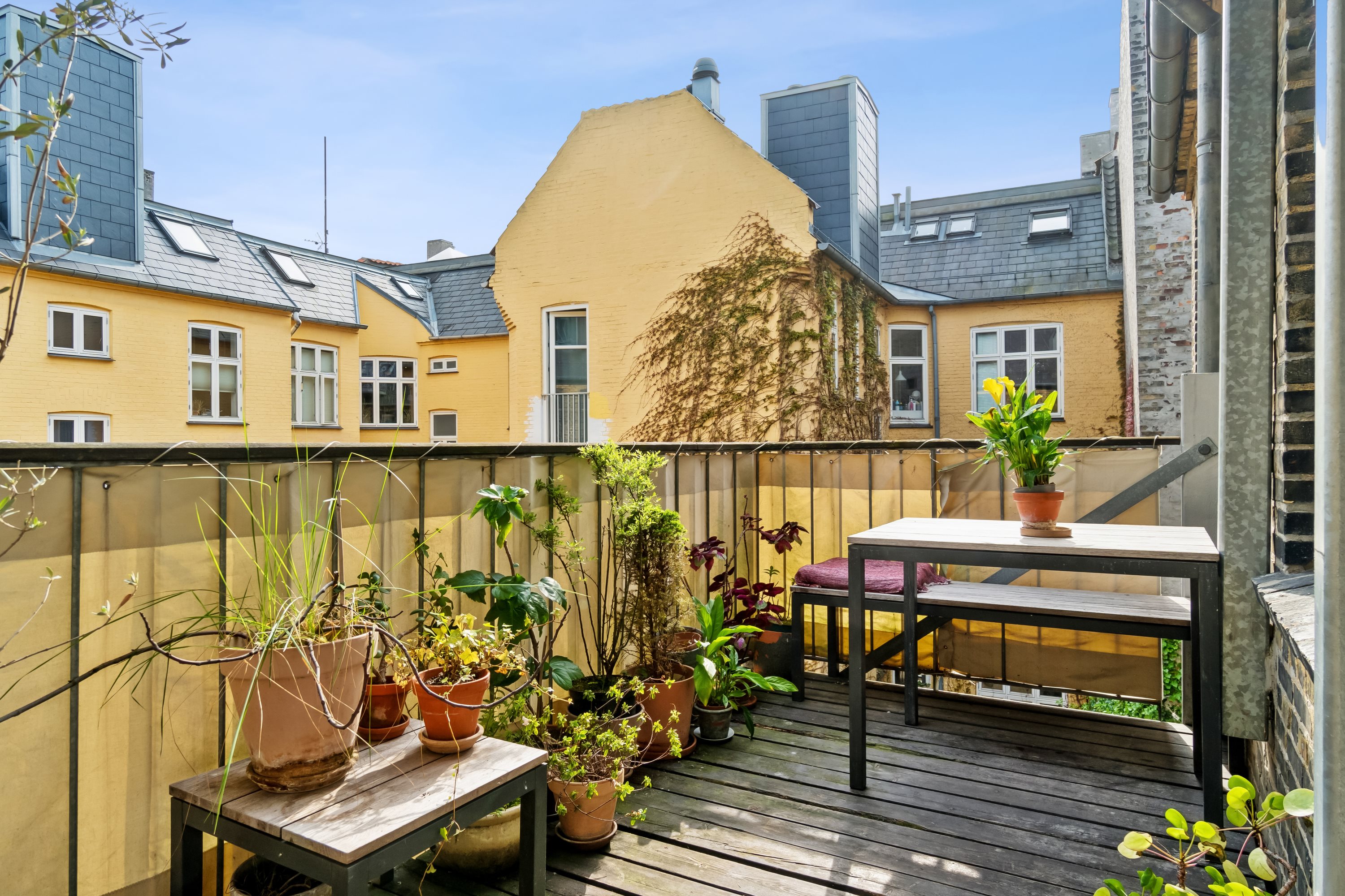 Fremhævet altan billede i fuldskærmstilstand. Billede af Wesselsgade 13, 4. tv., 2200 København N