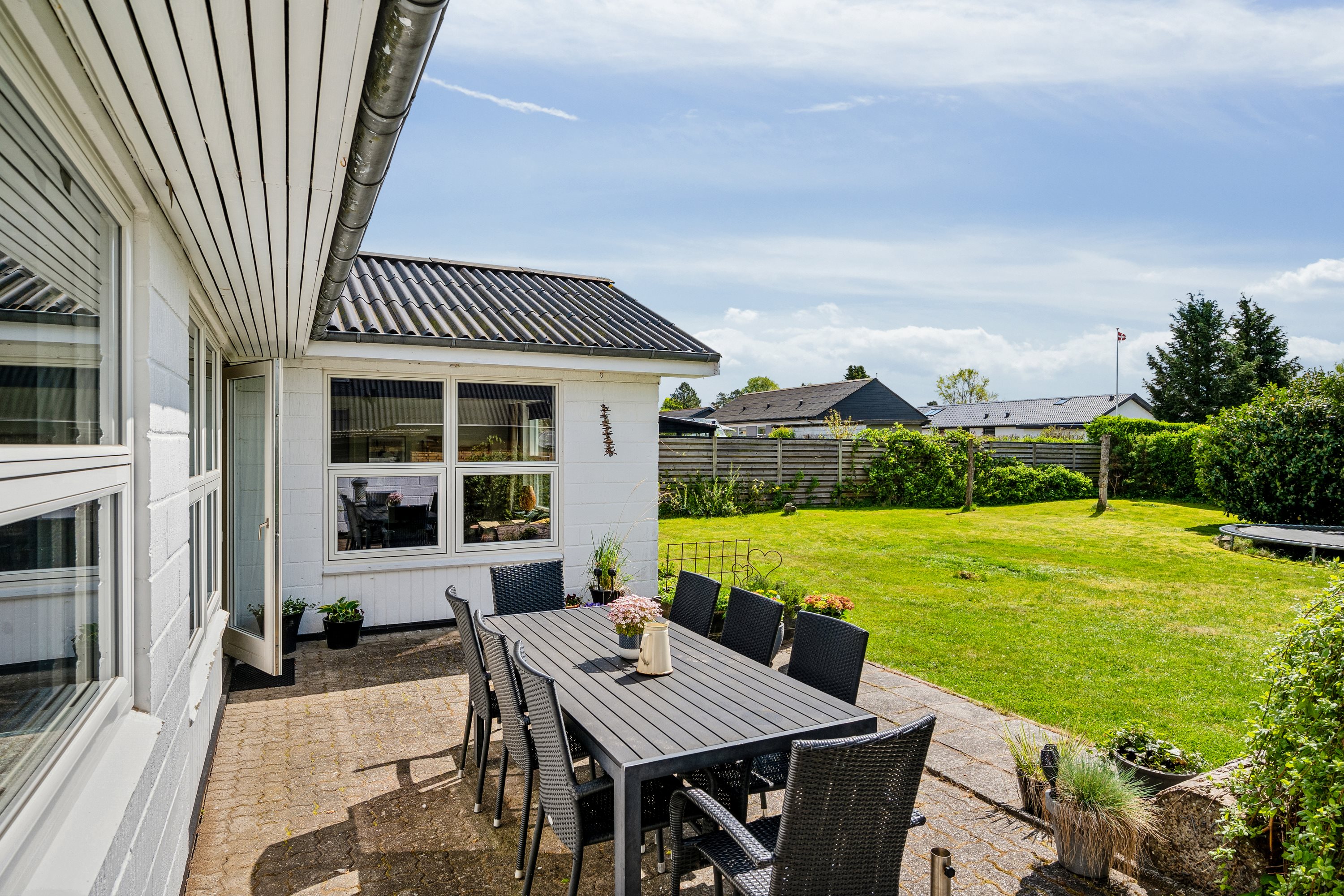 Miniaturebillede 1: terrasse. Billede af Linde Alle 27, 8963 Auning