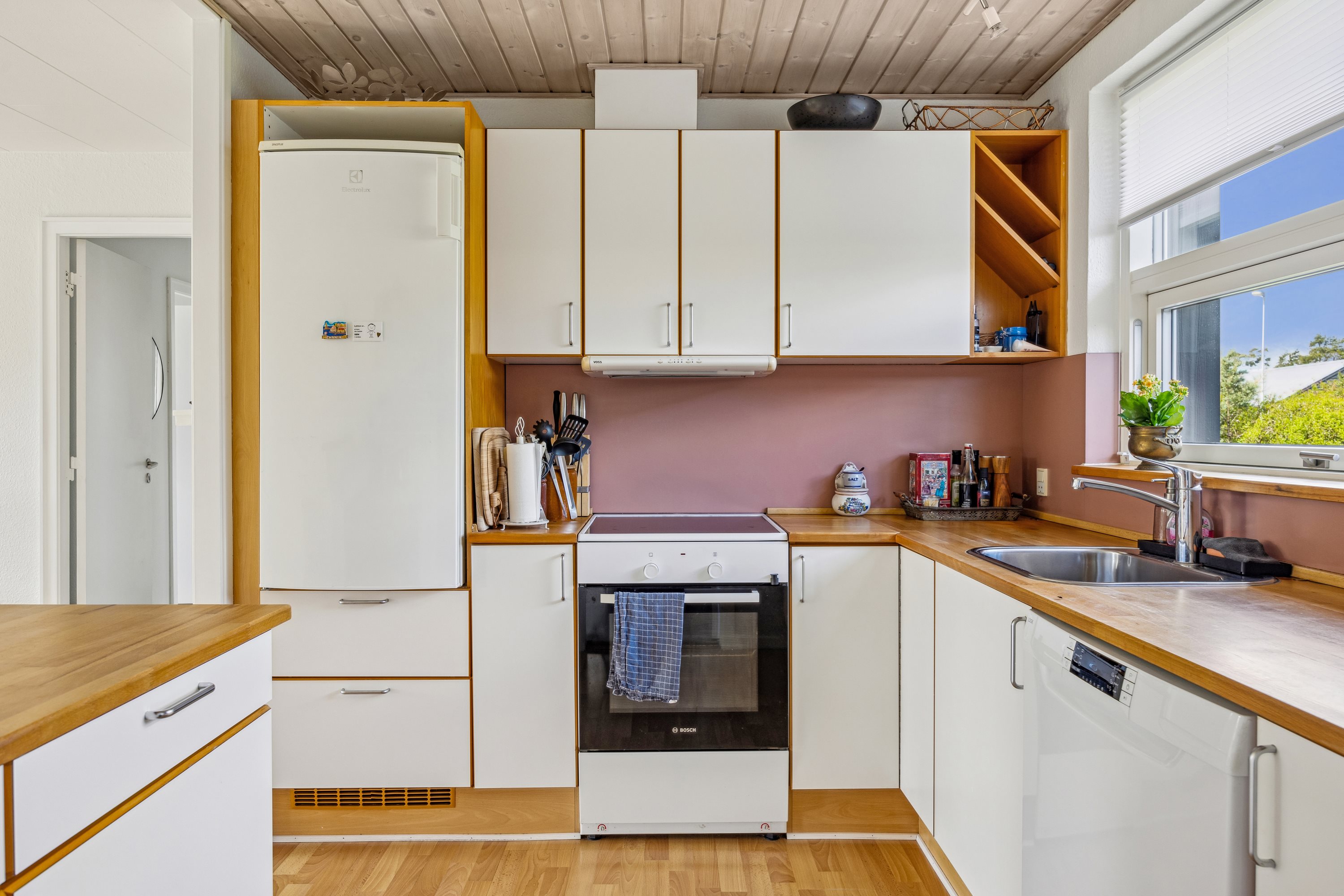 Miniaturebillede 2: køkken. Billede af Linde Alle 27, 8963 Auning