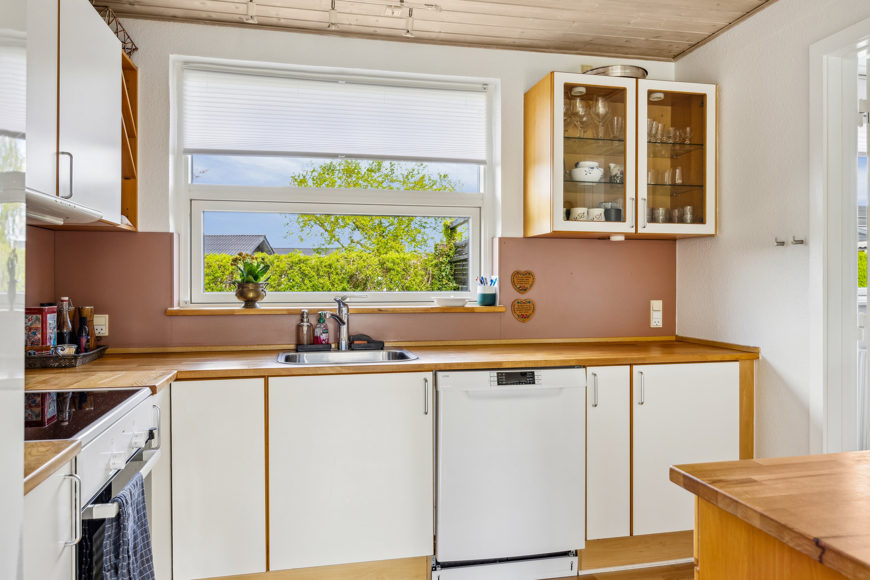 Fremhævet køkken billede i fuldskærmstilstand. Billede af Linde Alle 27, 8963 Auning