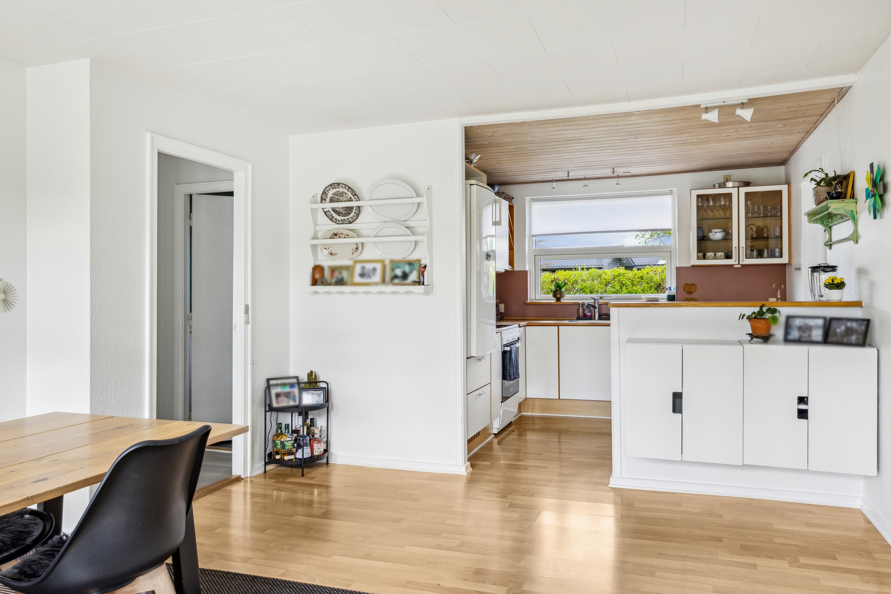 Fremhævet stue billede i fuldskærmstilstand. Billede af Linde Alle 27, 8963 Auning